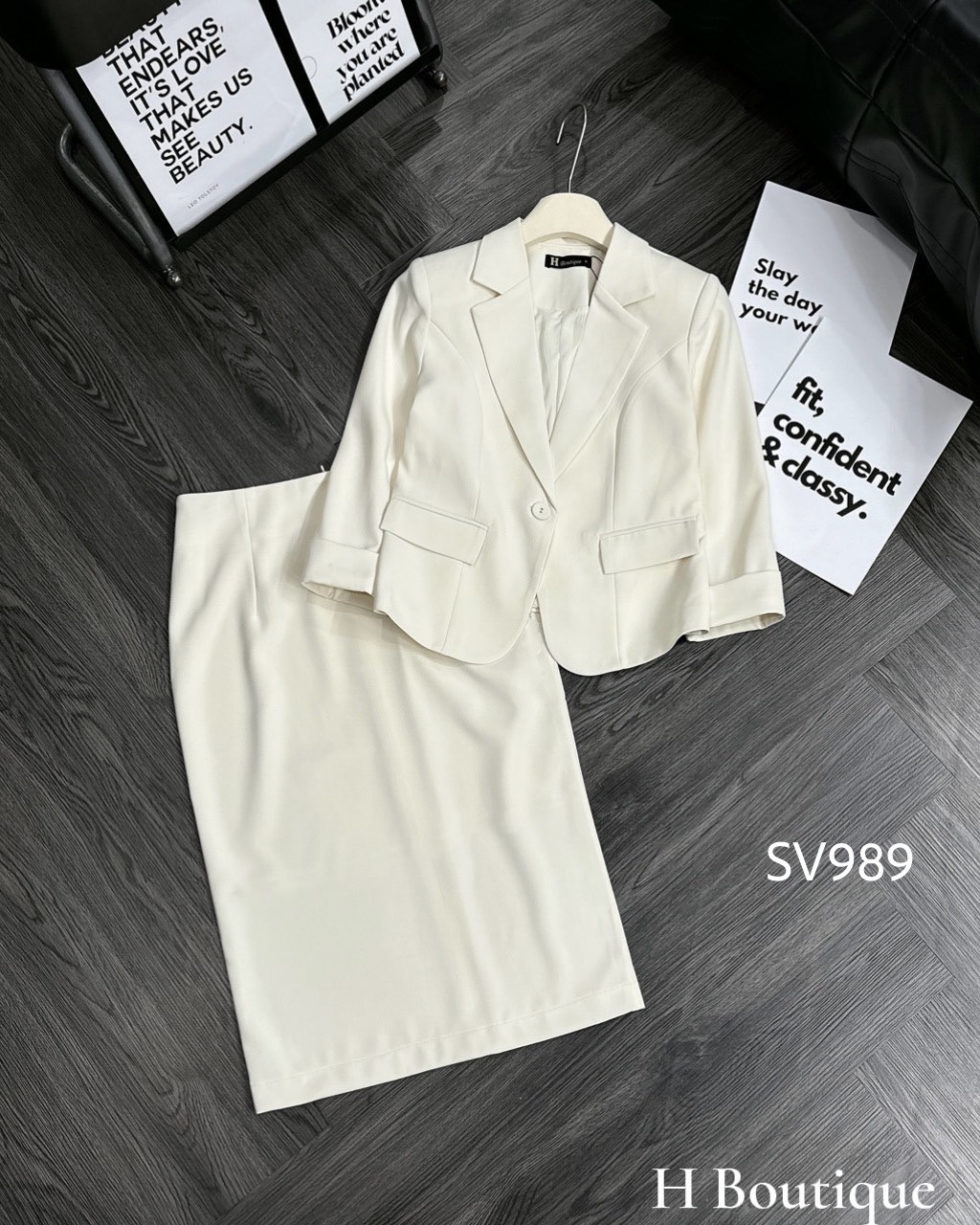 SV989 Sét vest chân váy cổ K