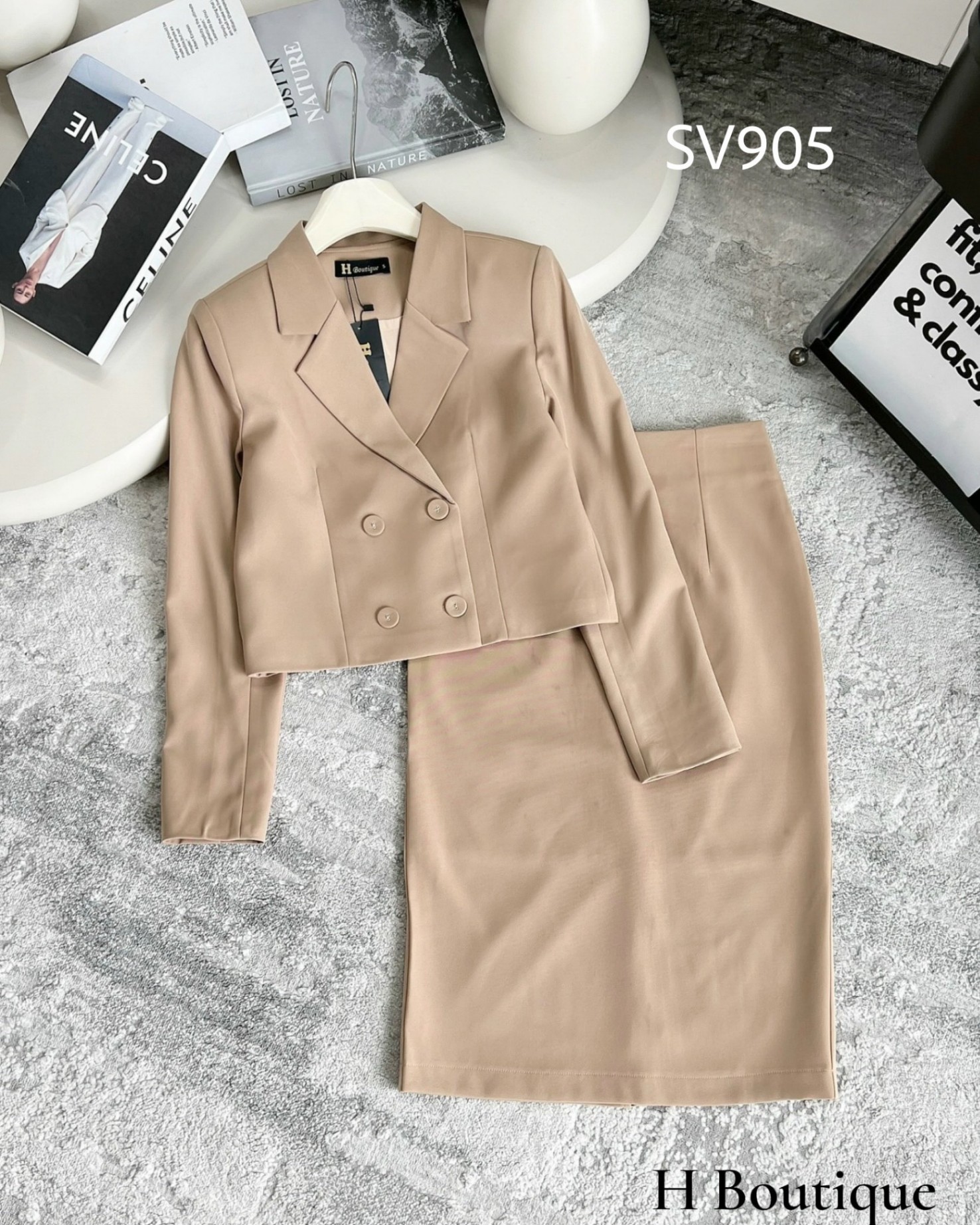 SV905 set vest áo ngắn 4 cúc váy bút chì