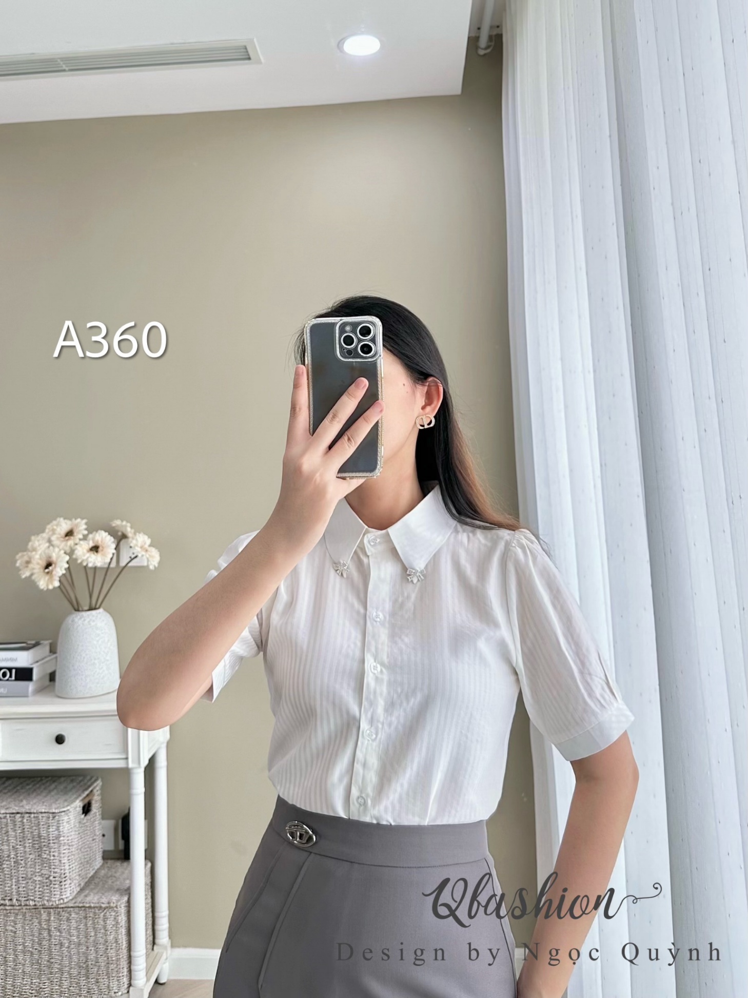 A360 Áo sơ mi kẻ cổ nhọn đính nơ