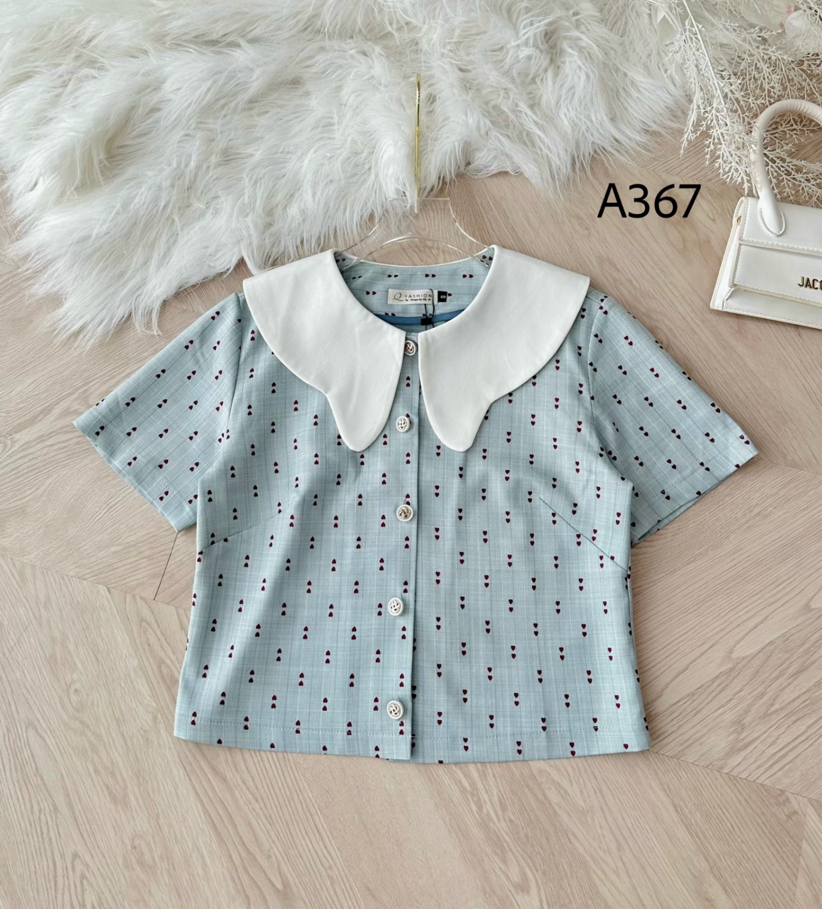 A367 Áo peplum tim cổ bướm trắng