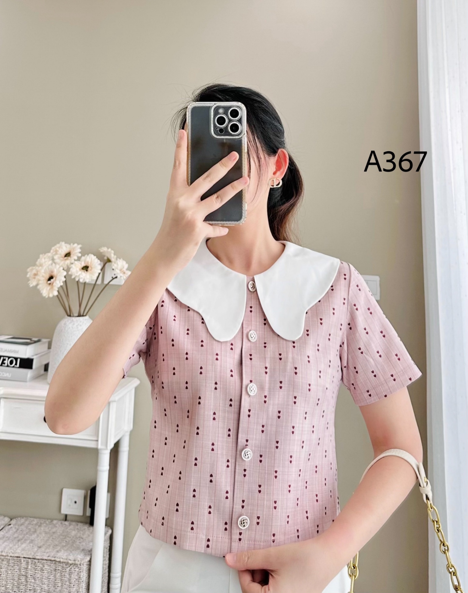 A367 Áo peplum tim cổ bướm trắng