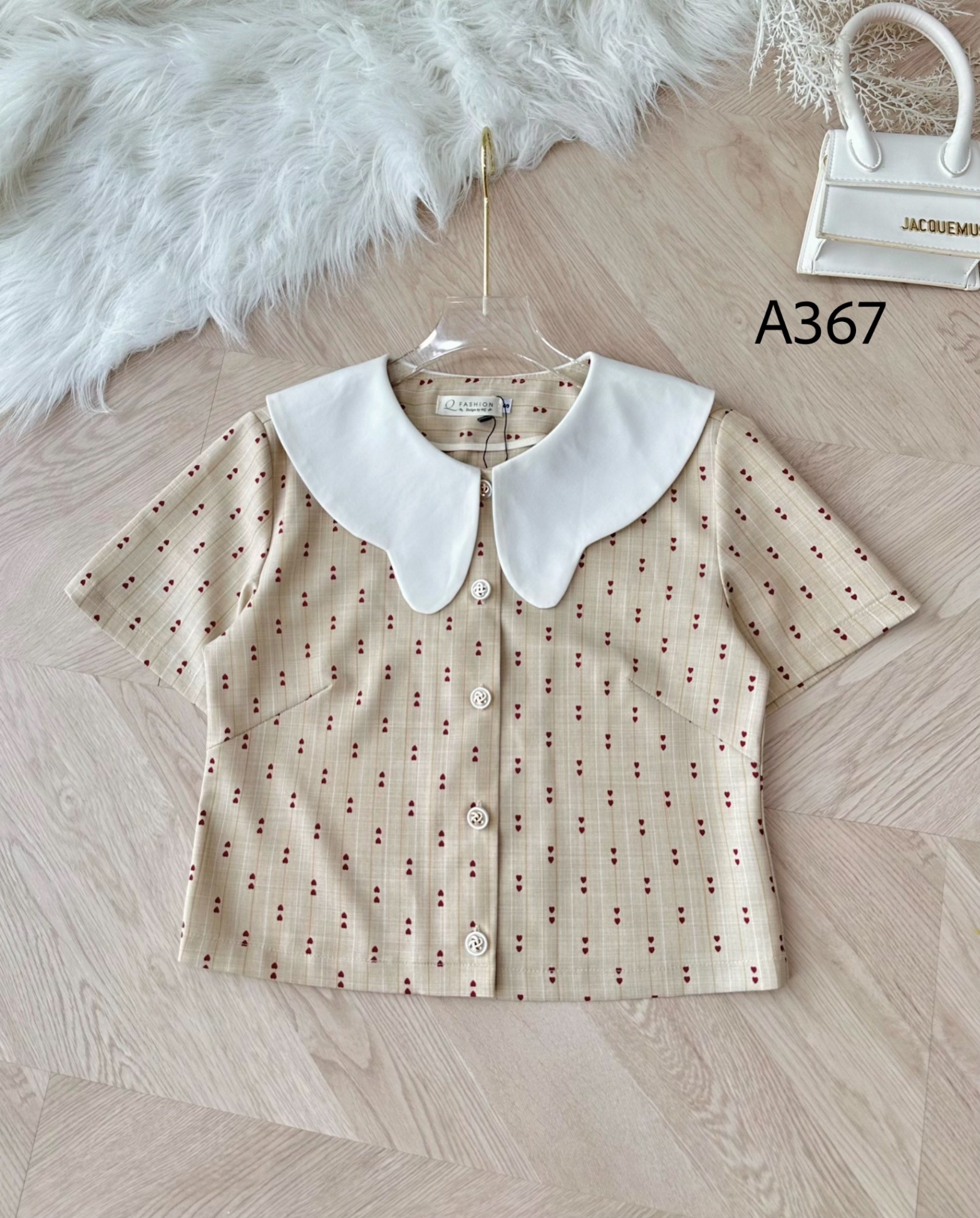 A367 Áo peplum tim cổ bướm trắng