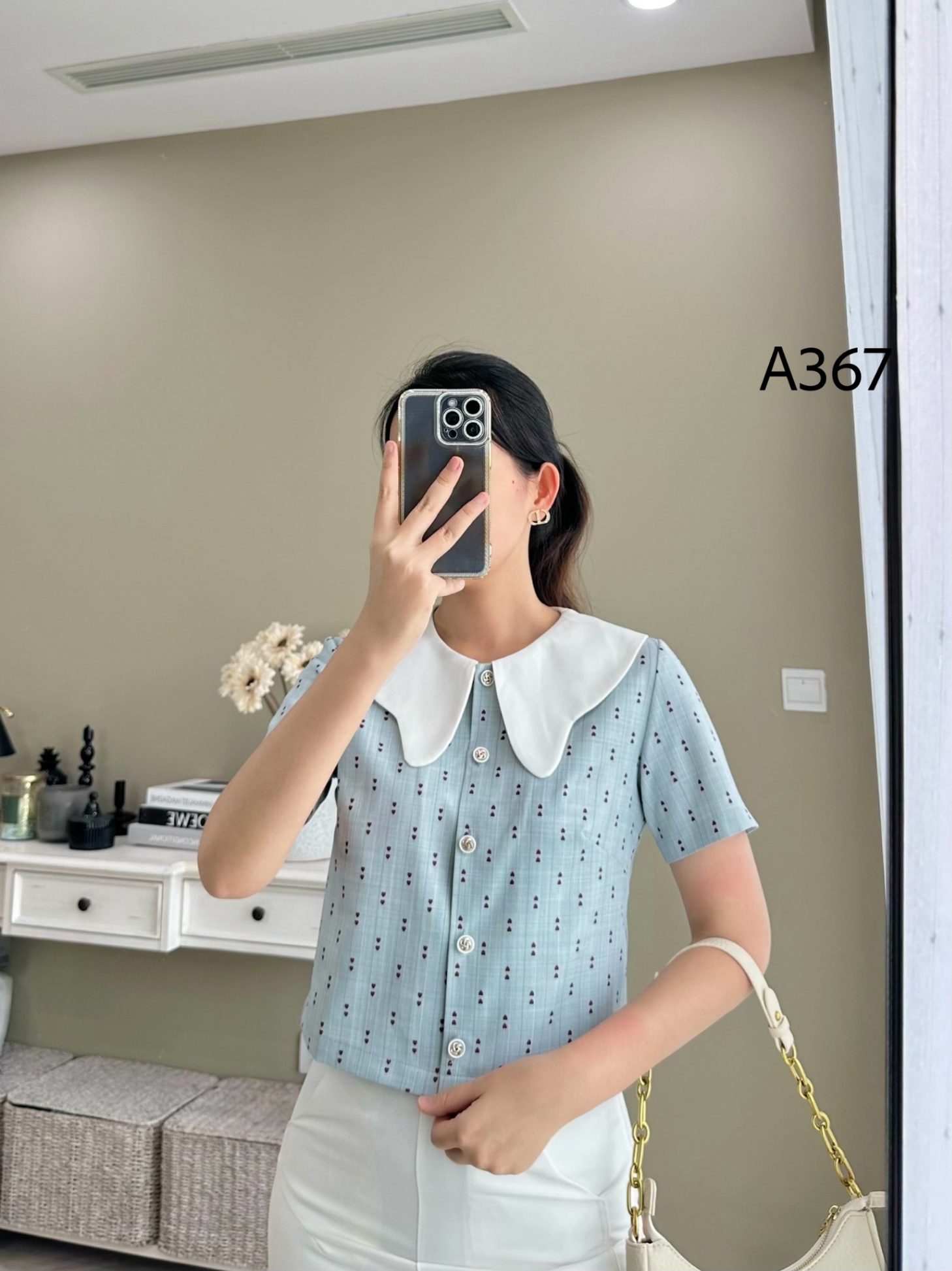 A367 Áo peplum tim cổ bướm trắng