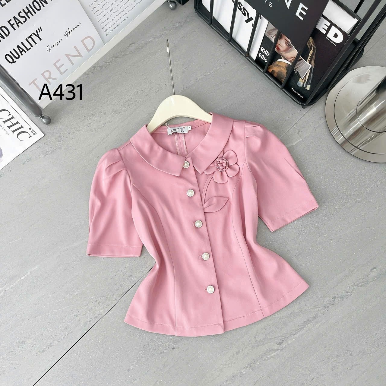 A431 áp peplum gắn hoa