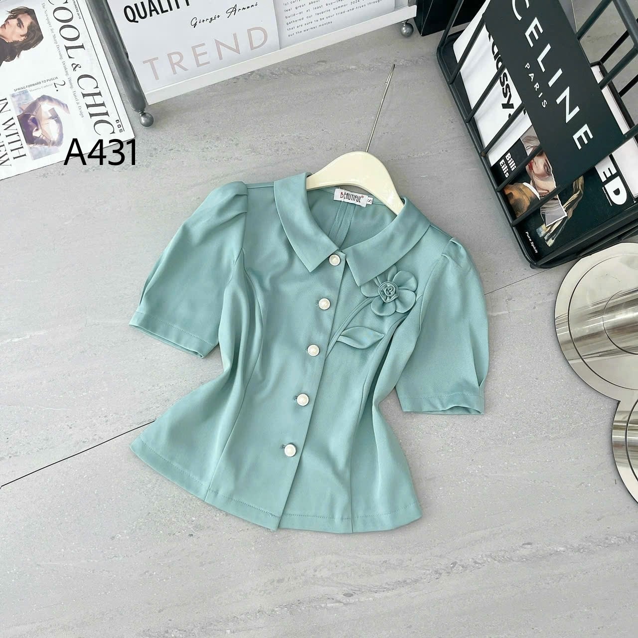 A431 áp peplum gắn hoa