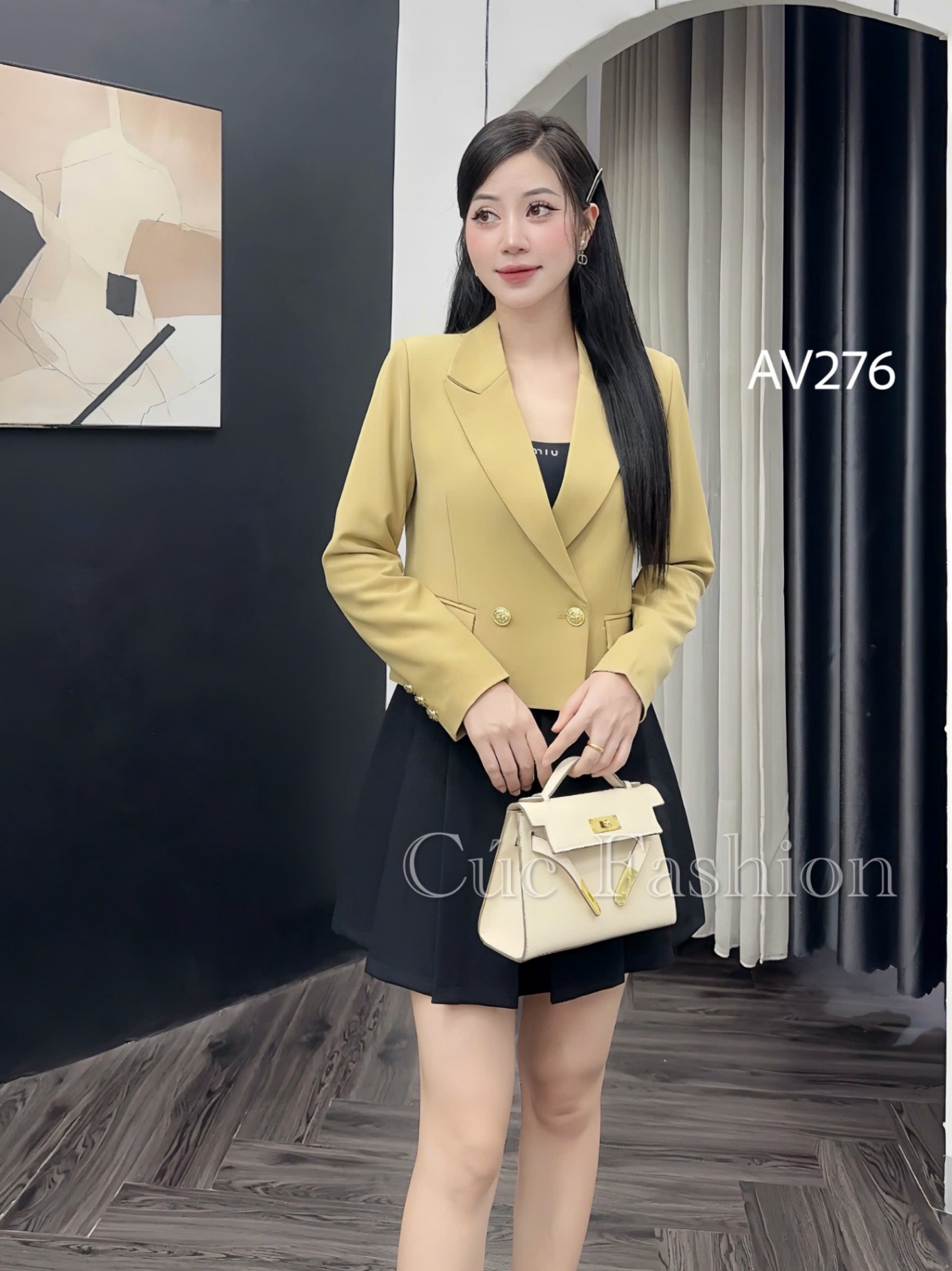 AV276 vest lỡ cổ vếch cúc vàng