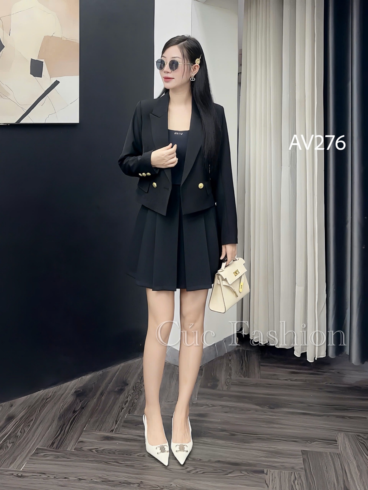 AV276 vest lỡ cổ vếch cúc vàng