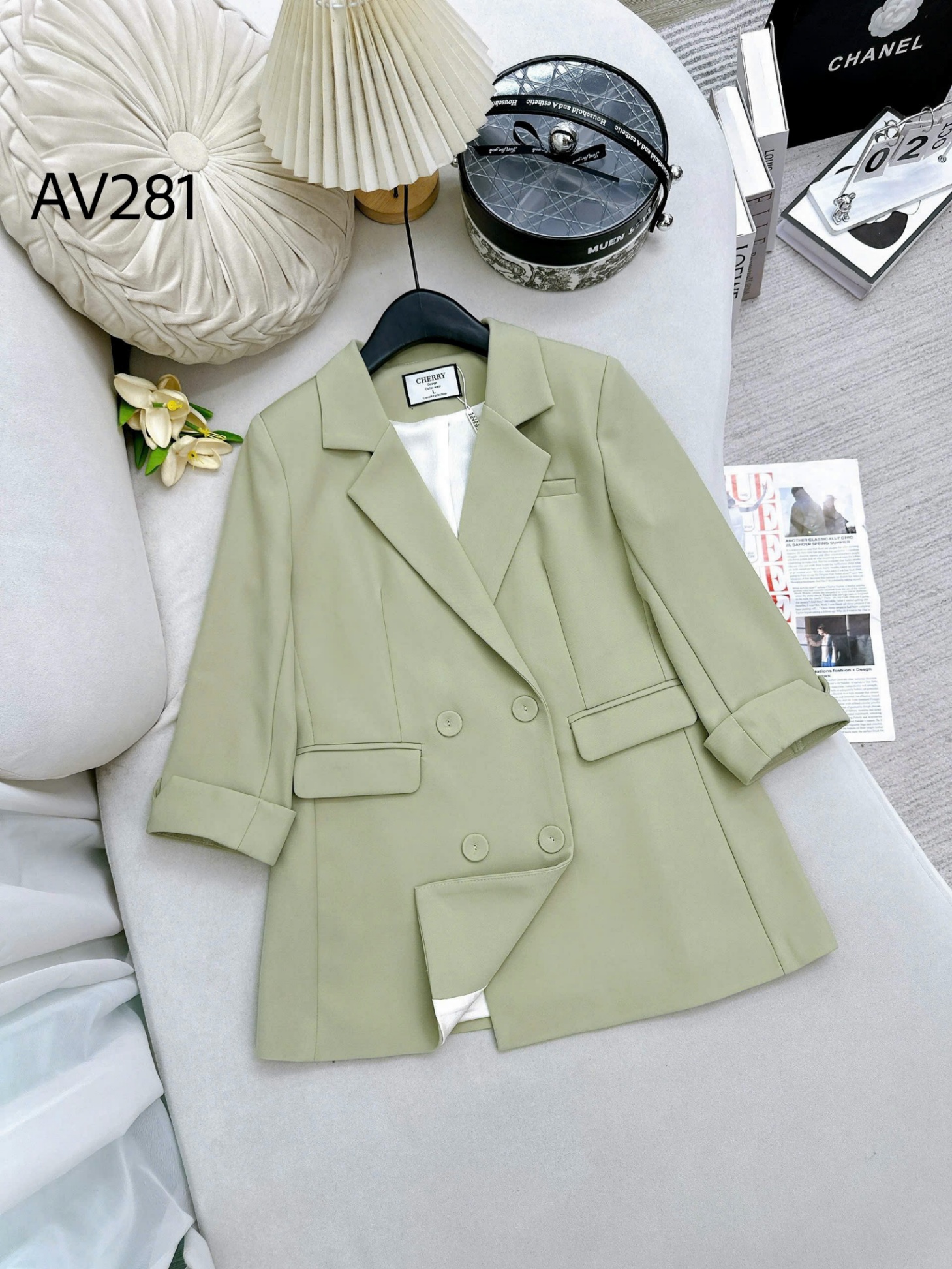 AV281 áo blazer 4 cúc bọc tay sắn