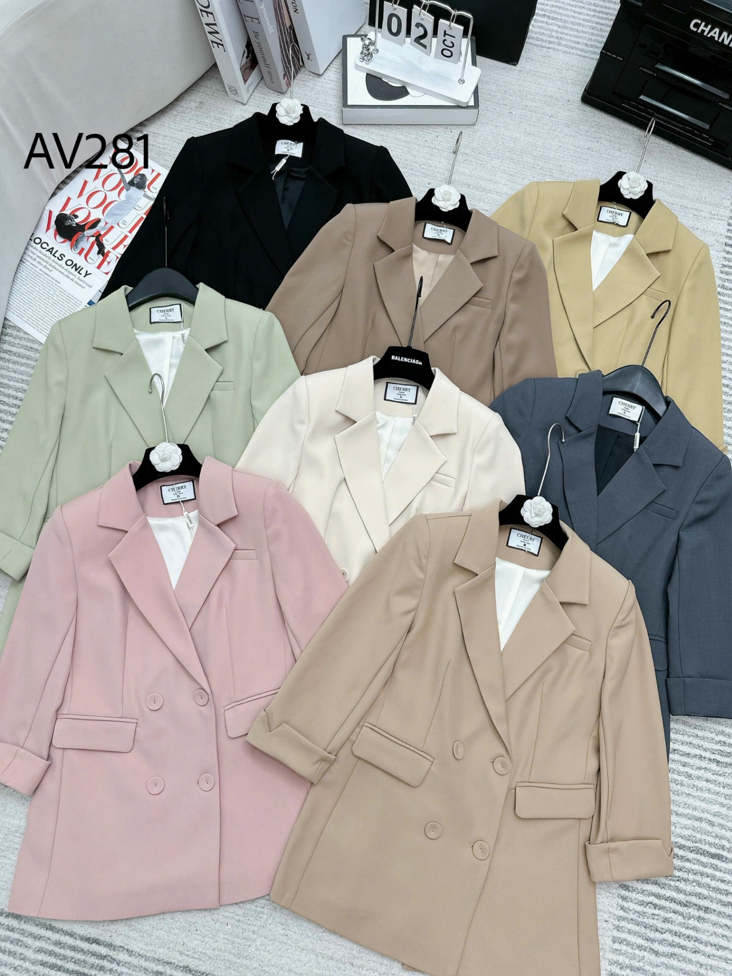 AV281 áo blazer 4 cúc bọc tay sắn