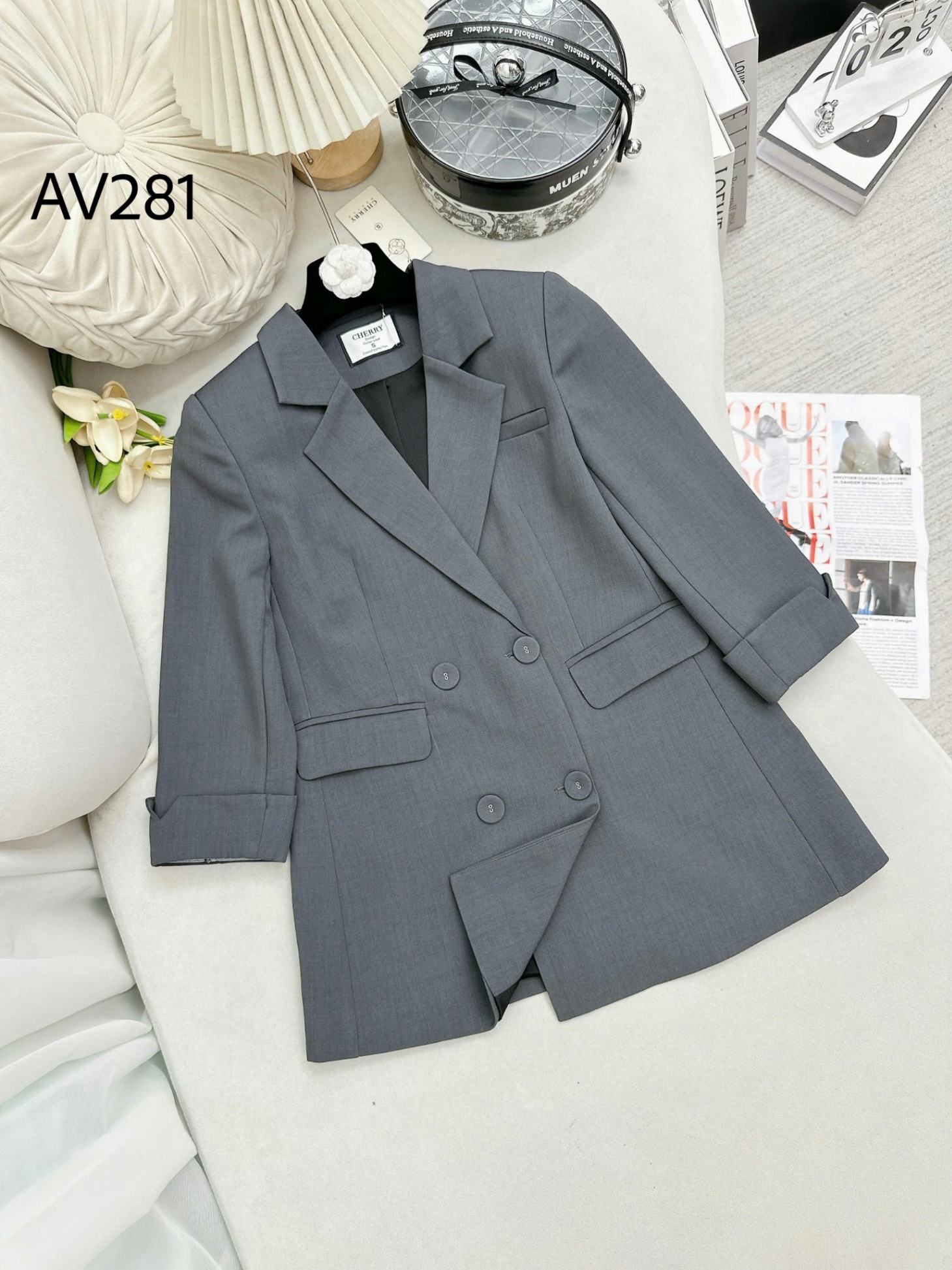 AV281 áo blazer 4 cúc bọc tay sắn