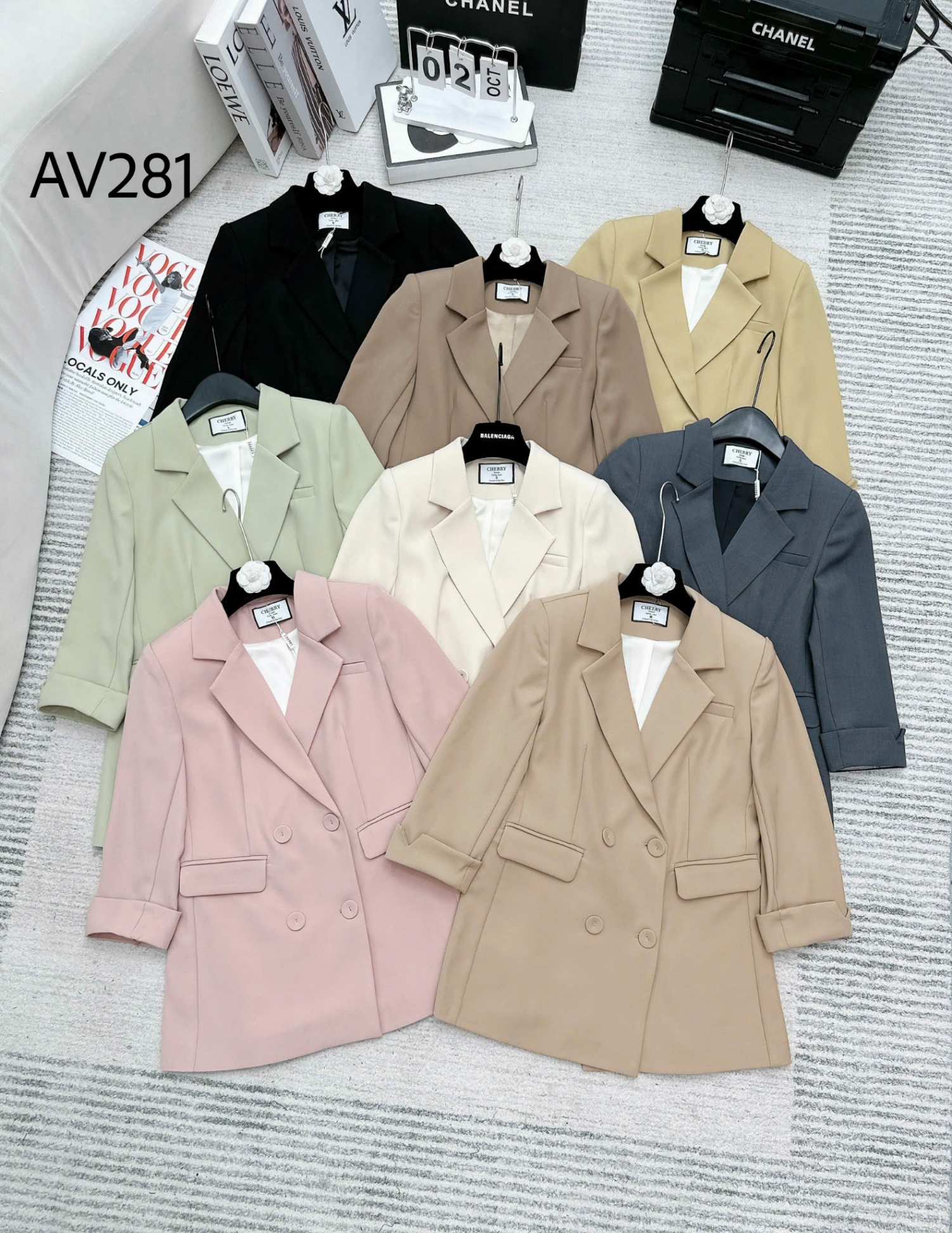 AV281 áo blazer 4 cúc bọc tay sắn