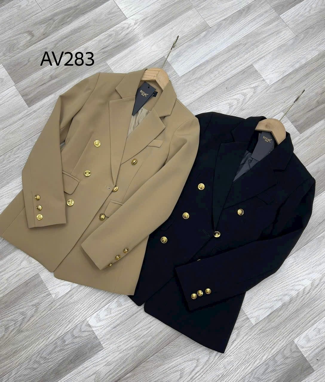 AV283 Blazer 6 cúc vàng