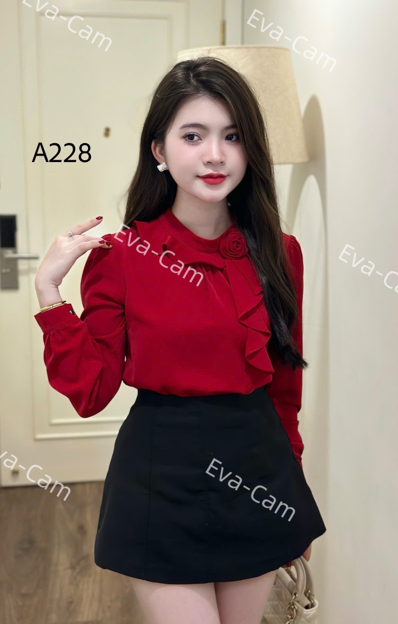 A228 Áo sơ mi lụa cổ hoa bèo rủ