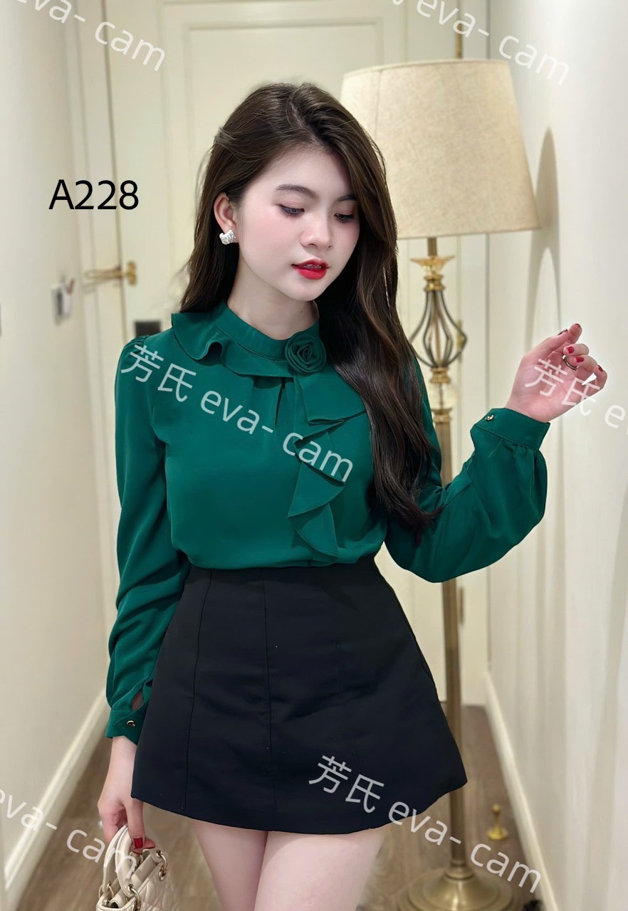 A228 Áo sơ mi lụa cổ hoa bèo rủ