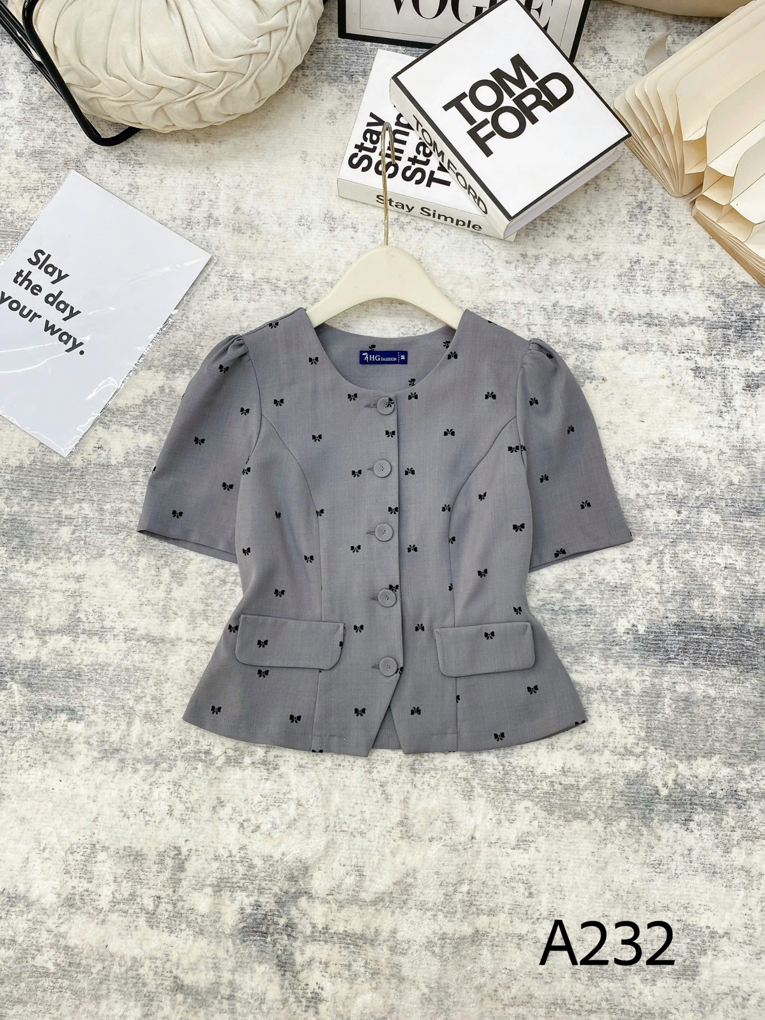 A232 Áo peplum cúc bọc nơ