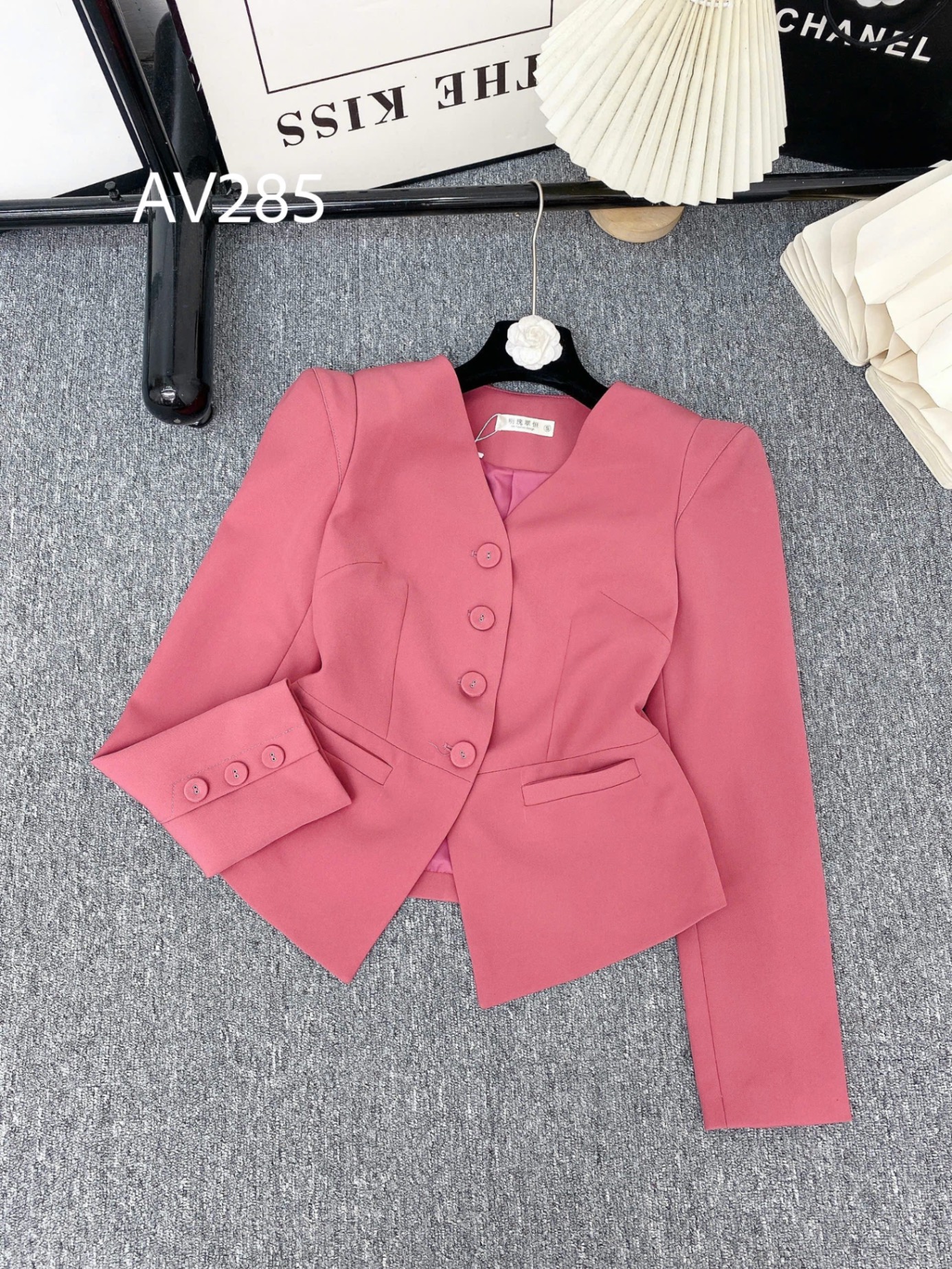 AV285 Áo vest vạt nhọn túi cơi