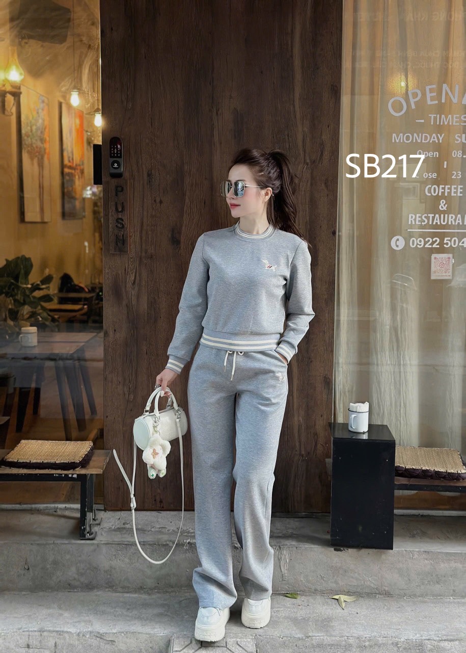 SB217 Sét bộ nỉ quần xuông thêu hình con chó