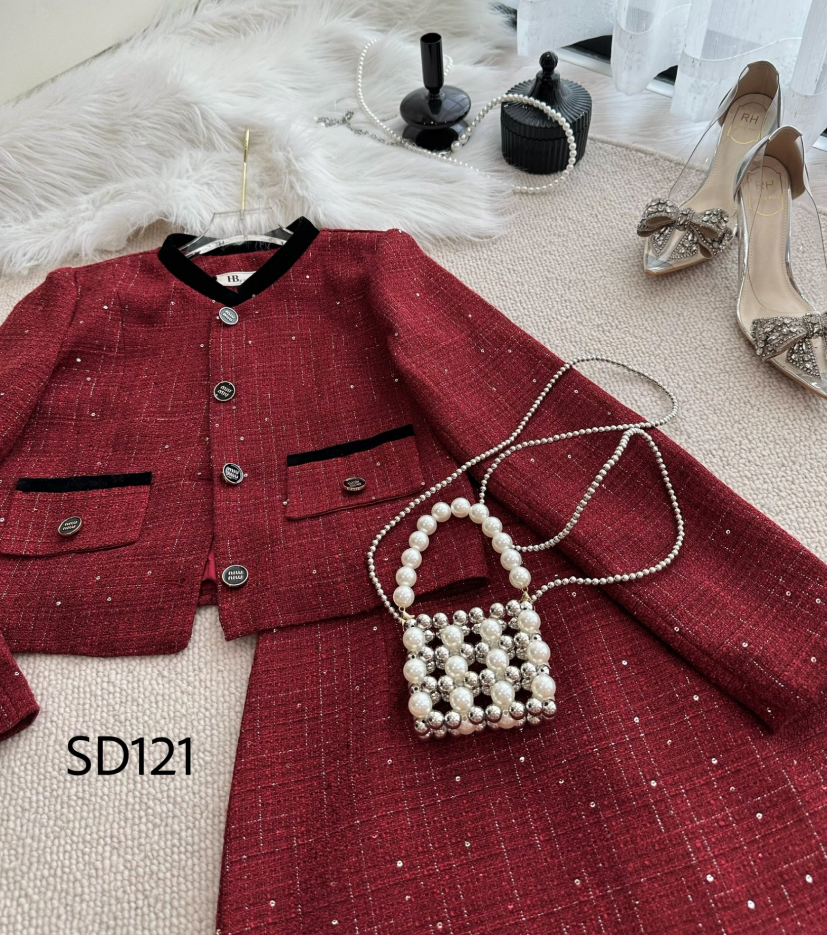 SD121 set dạ váy A ngắn viền đen