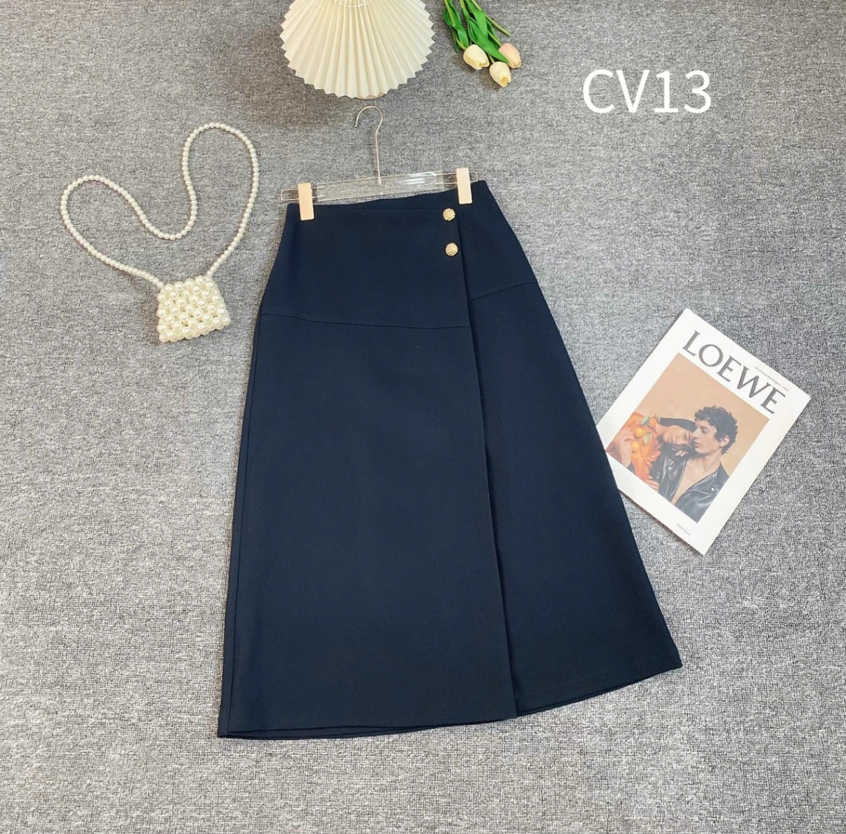 CV13 Chân váy vạt lệch 2 cúc vàng