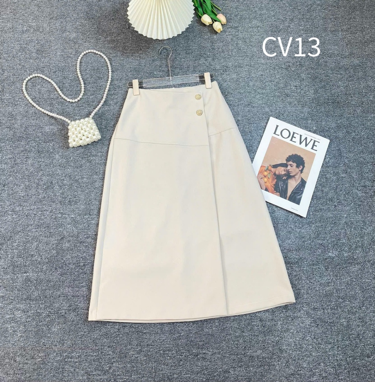 CV13 Chân váy vạt lệch 2 cúc vàng
