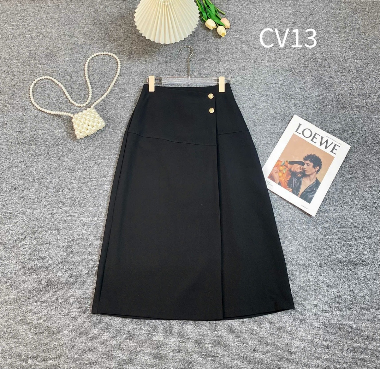 CV13 Chân váy vạt lệch 2 cúc vàng
