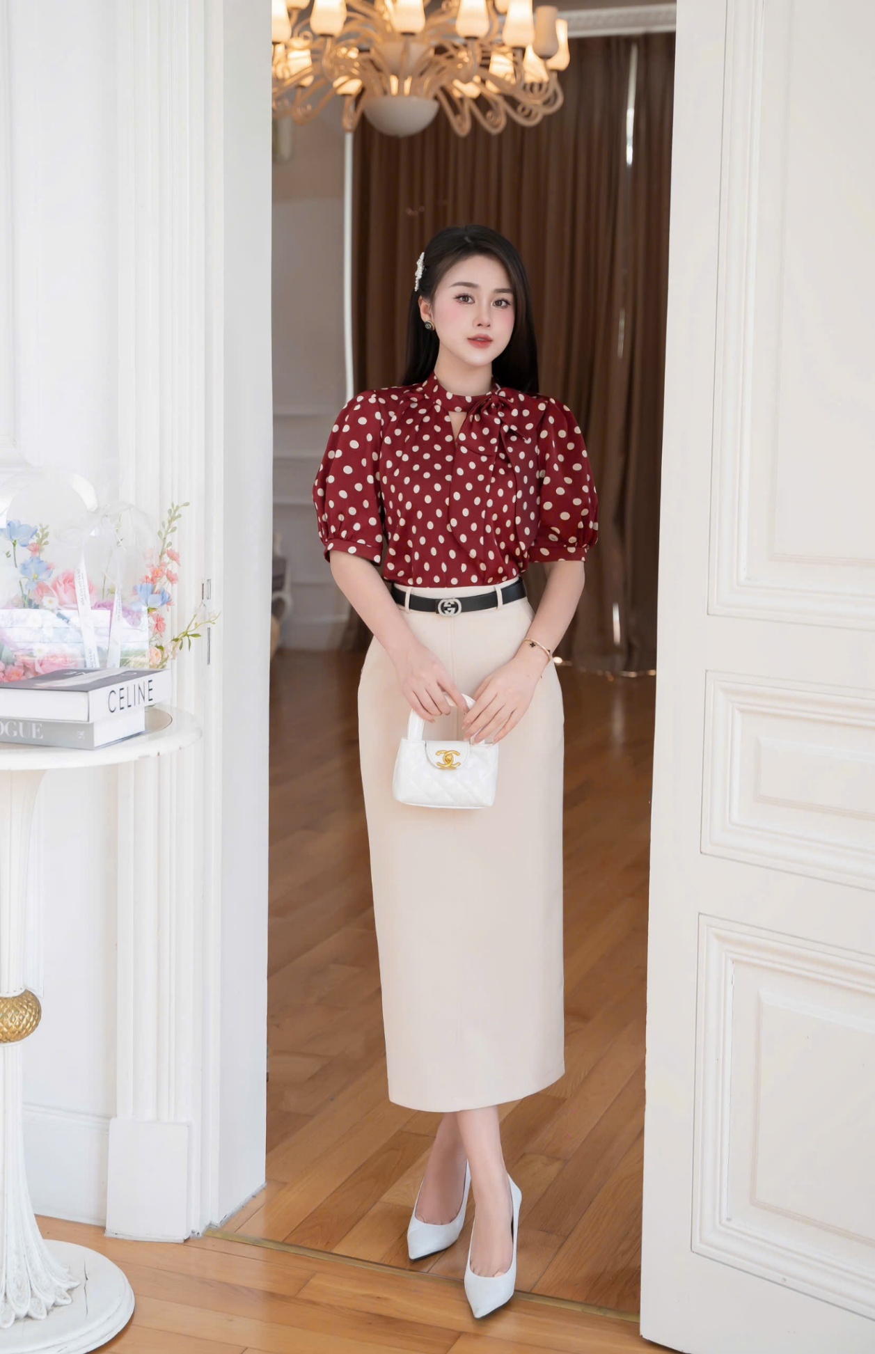 A128 Áo chấm bi tay cộc nơ lệch