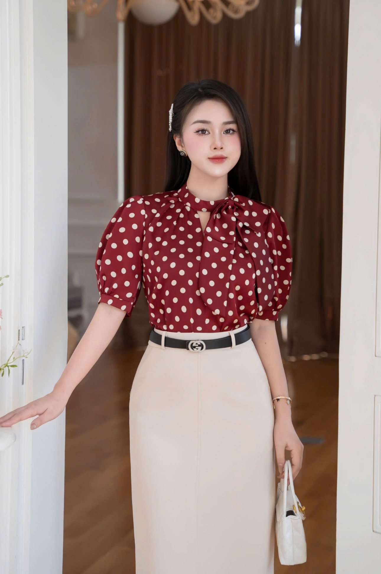 A128 Áo chấm bi tay cộc nơ lệch