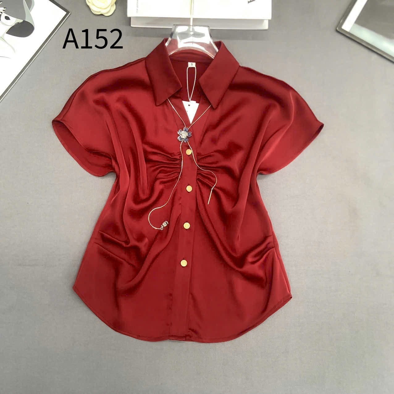 A152 Áo sơ mi lụa dúm ngực QCCC