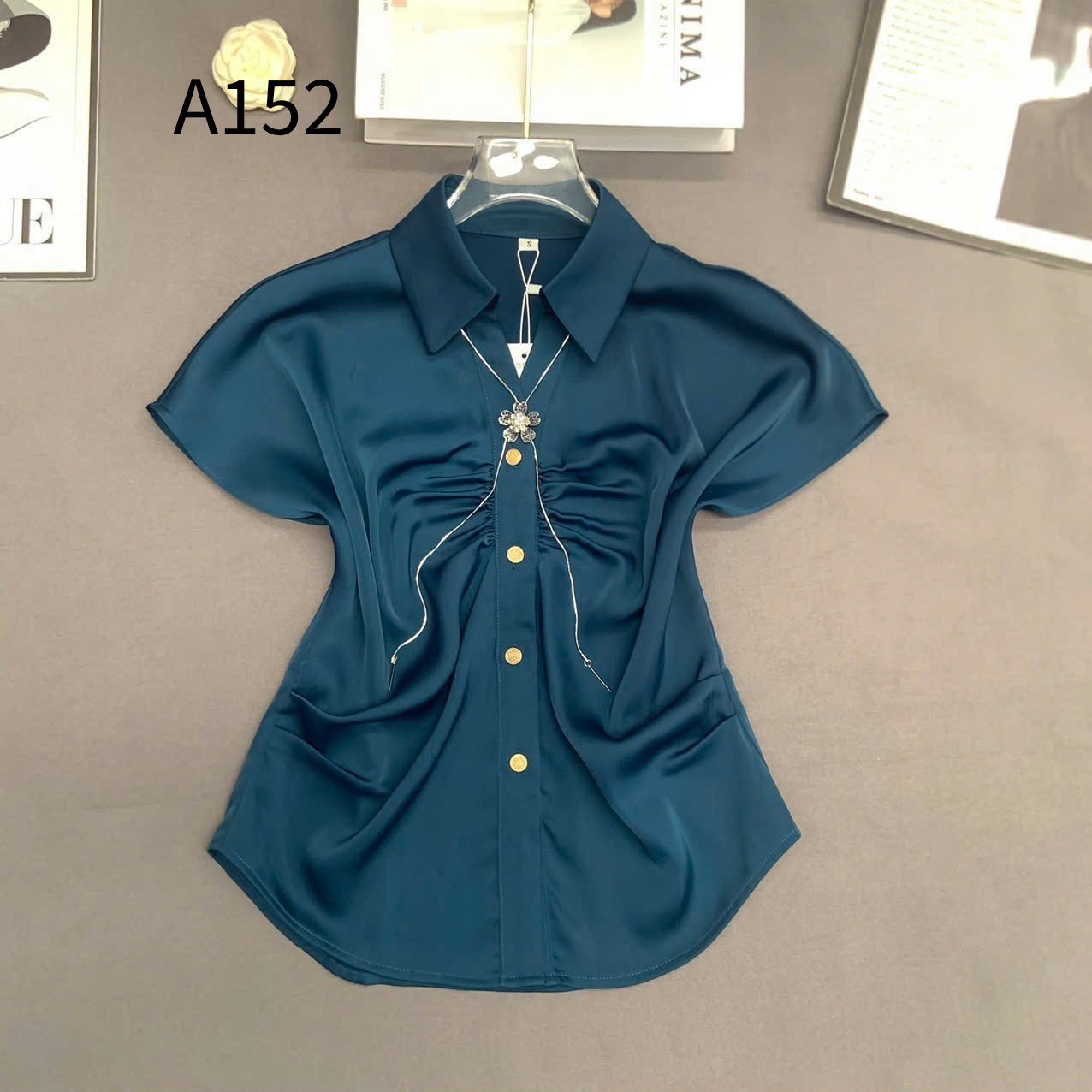 A152 Áo sơ mi lụa dúm ngực QCCC