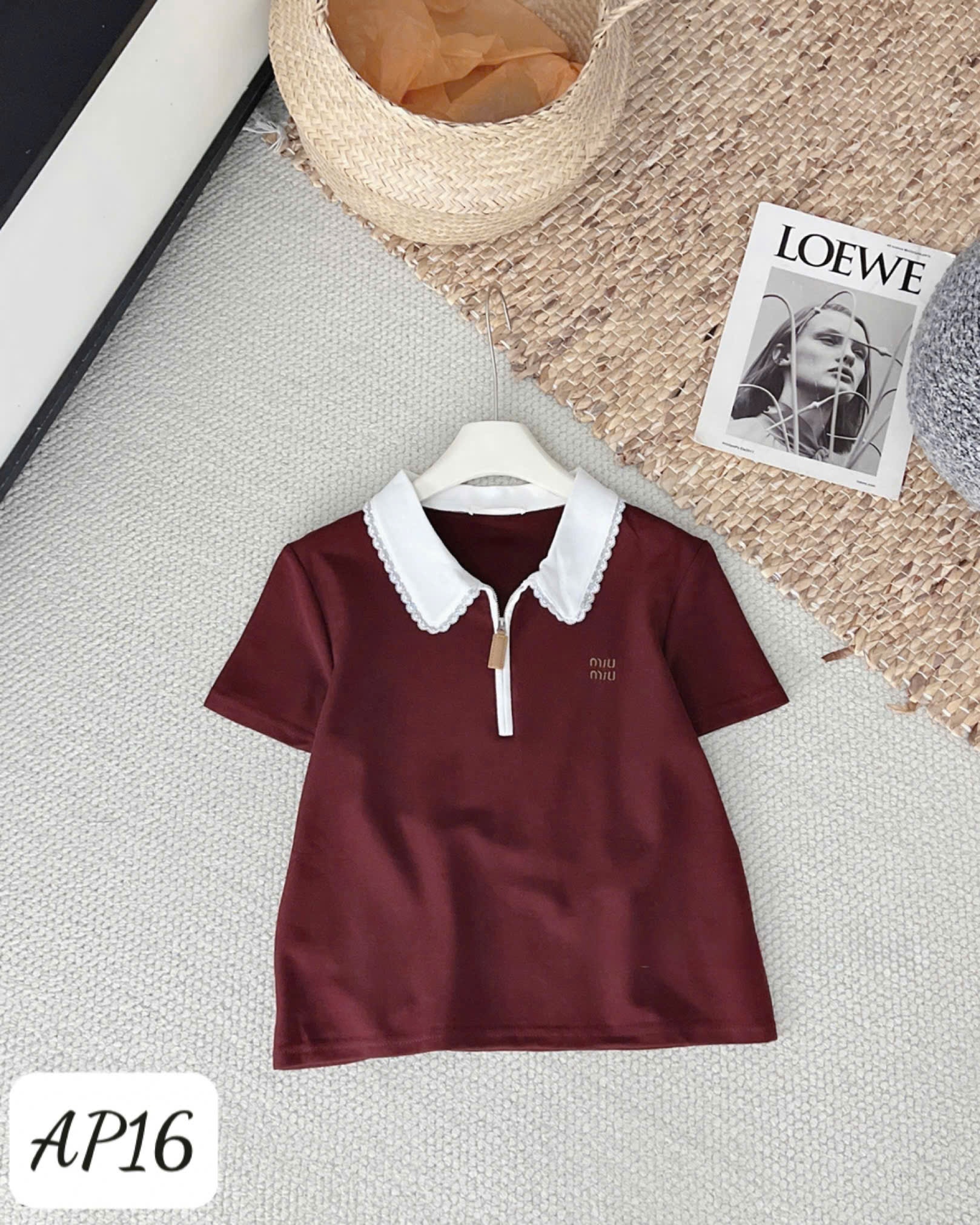 AP17 Áo phông MIUMIU cổ khóa