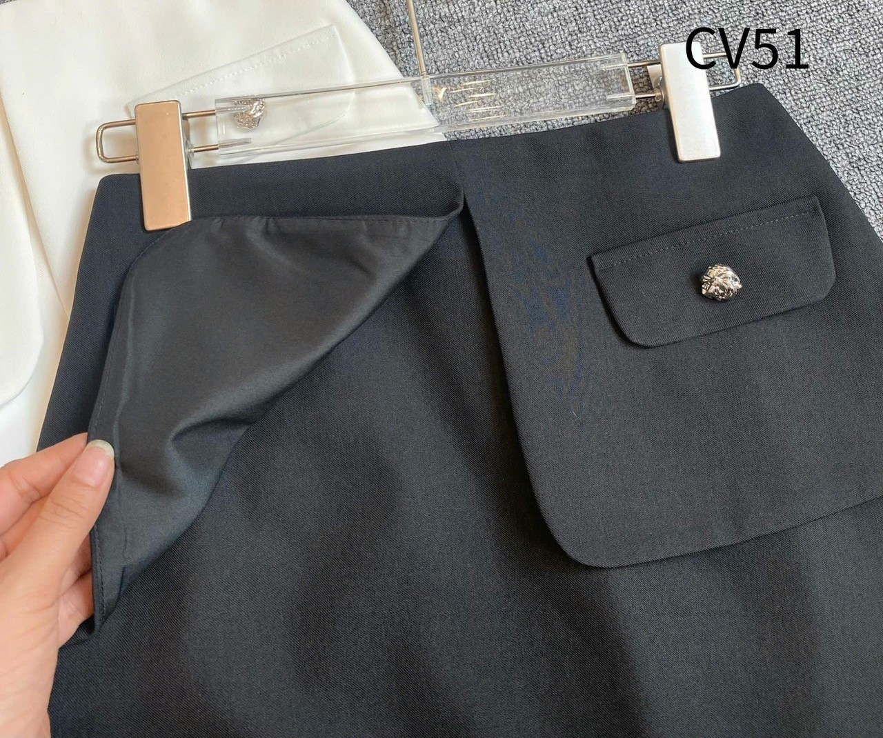 CV51 Chân váy ôm dài nắp túi