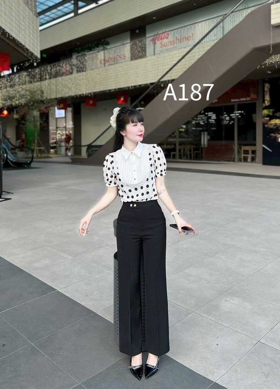 A187 Áo sơ mi phối cổ yếm trắng