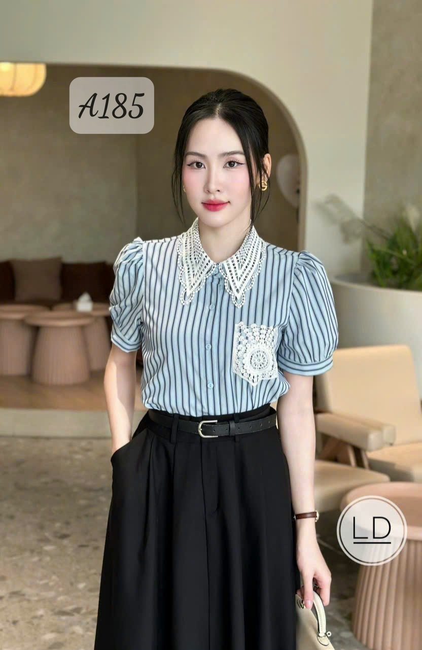 A185 Áo sơ mi kẻ ren cổ nhọn