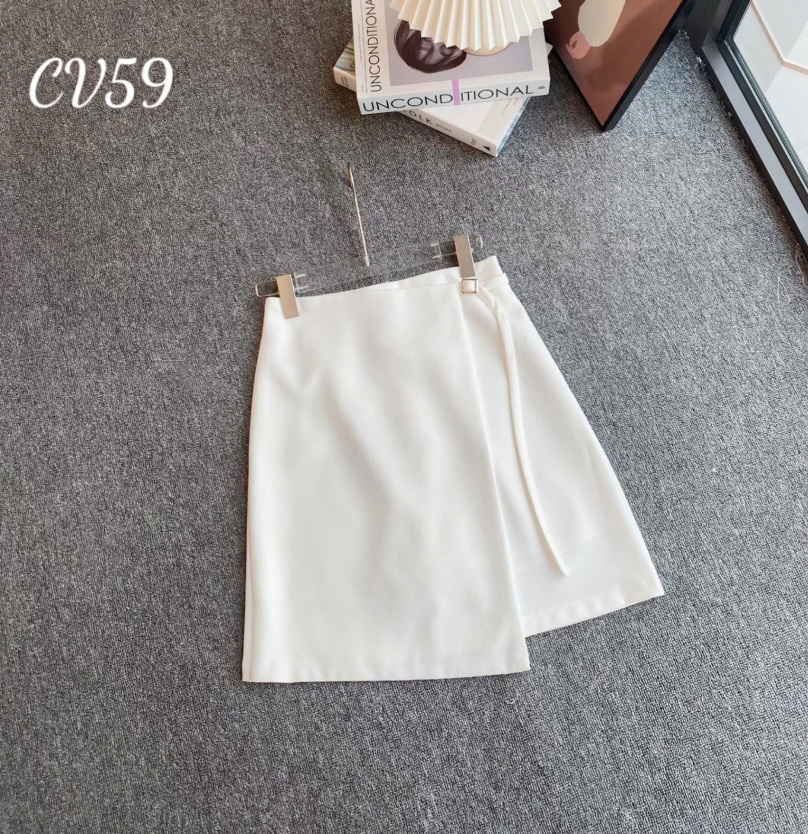CV59 Chân váy ngắn vạt chéo