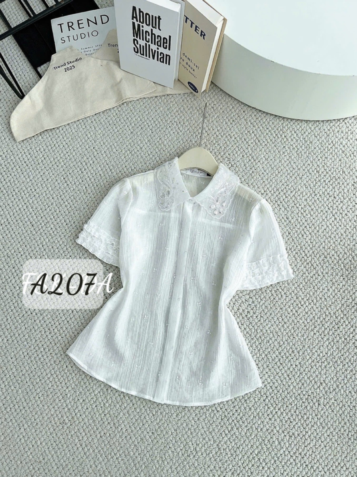 A207 Áo sơ mi cổ ren tay bèo