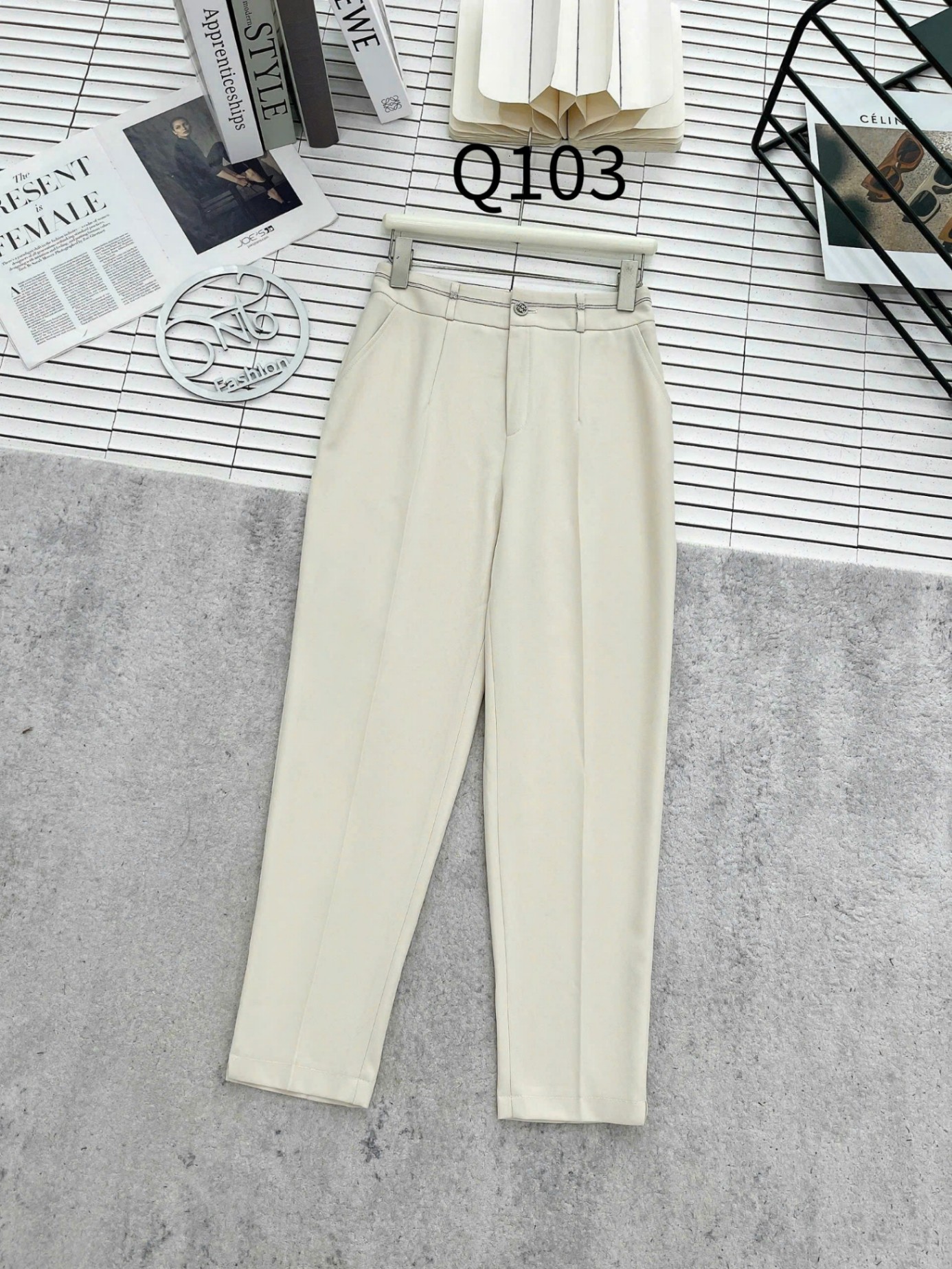 Q103 Quần baggy thêu chỉ tag hoa