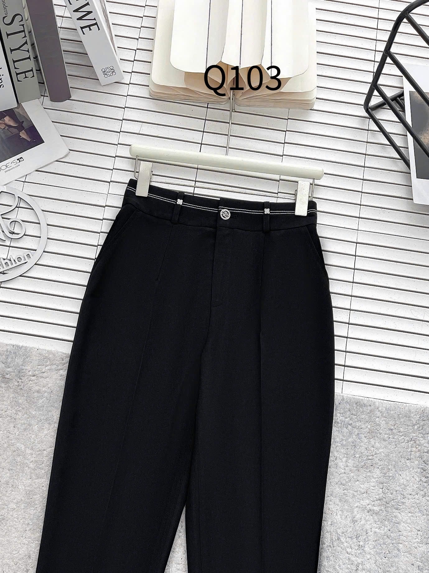 Q103 Quần baggy thêu chỉ tag hoa