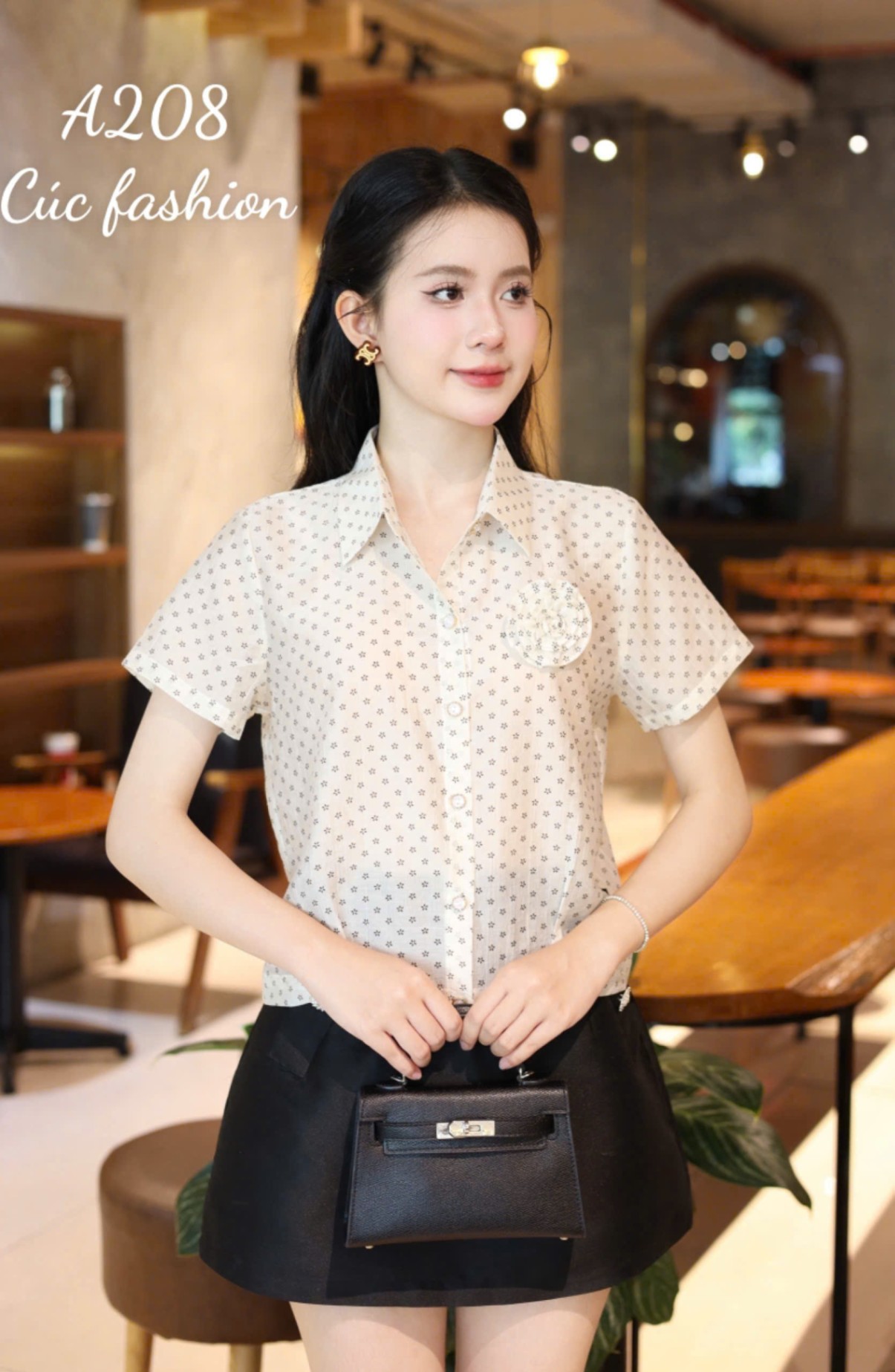 A208 Áo sơ mi chấm bi đính hoa