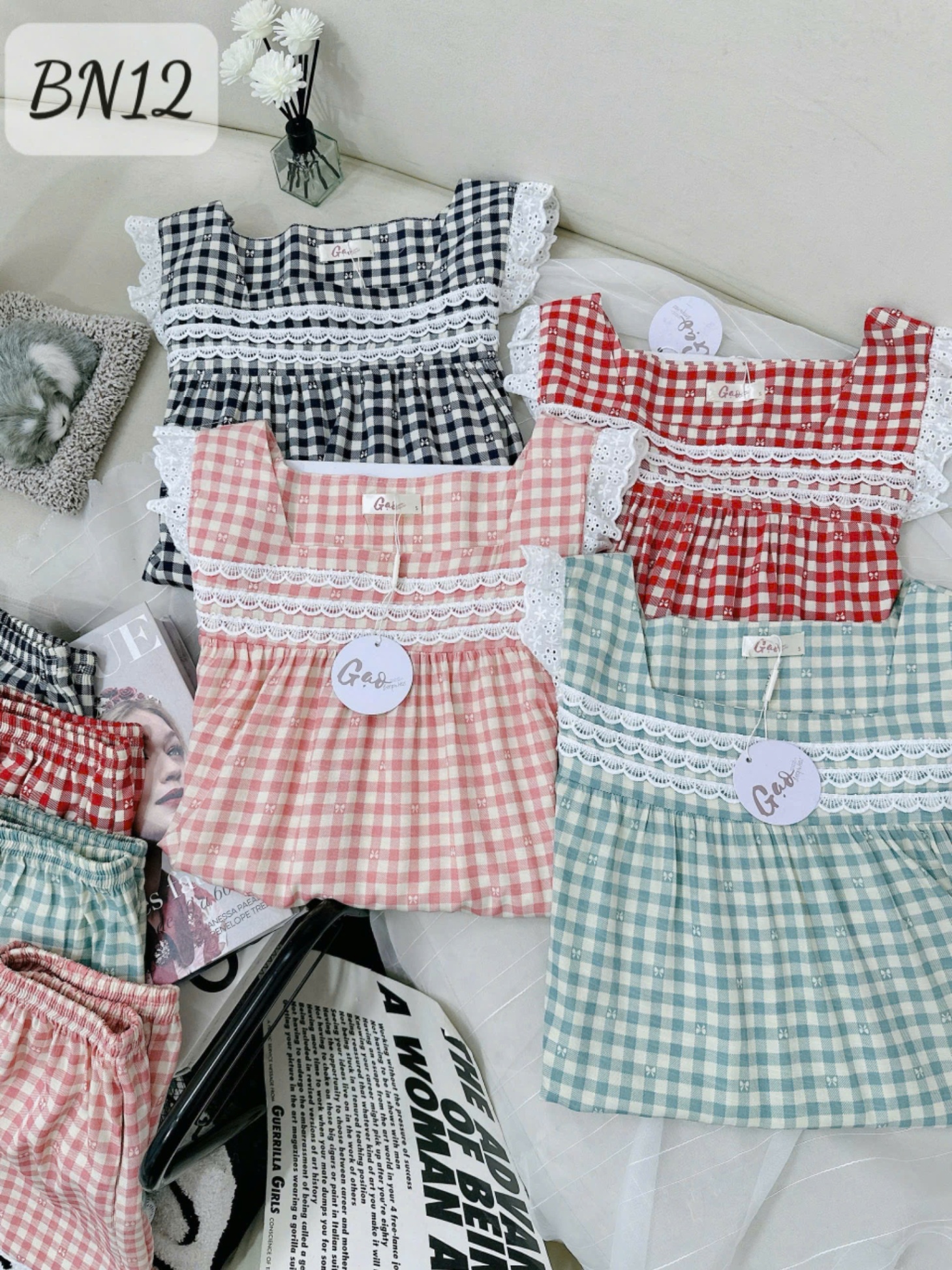 BN12 Bộ ngủ kẻ phối ren