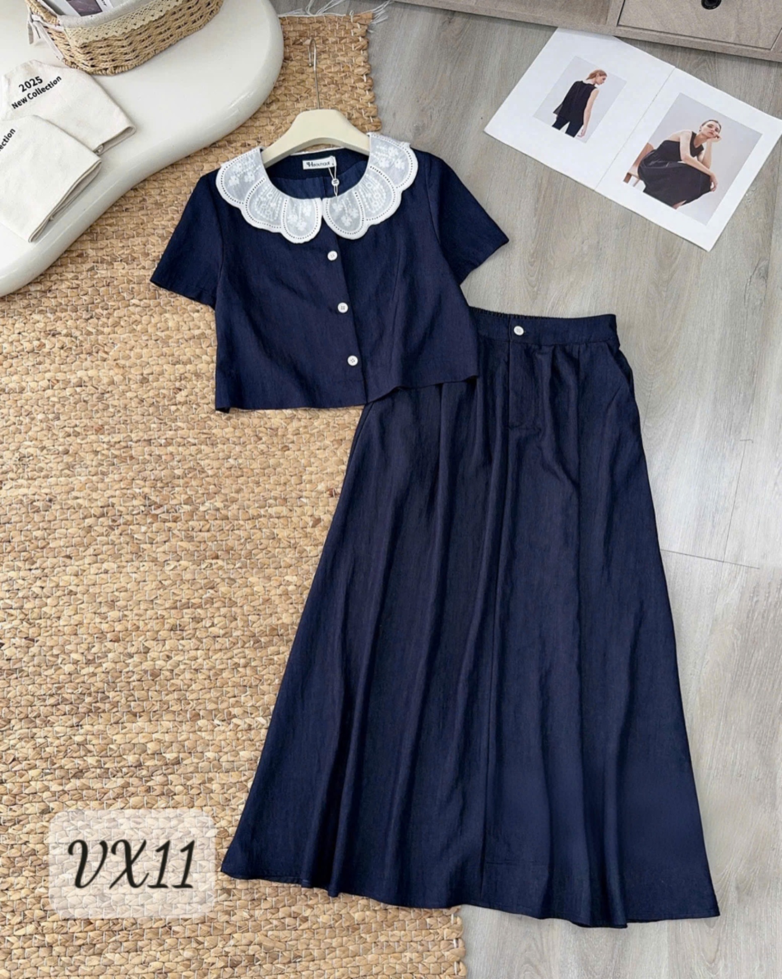 VX11 Set váy dài tay cộc cổ ren