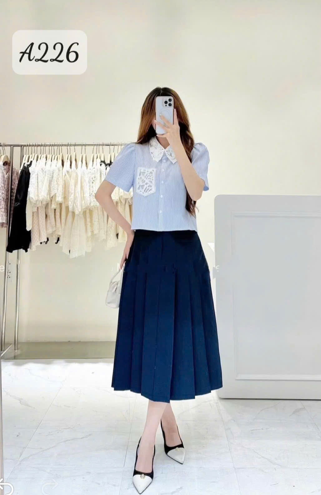 A226 Áo sơ mi phổ cổ túi ren