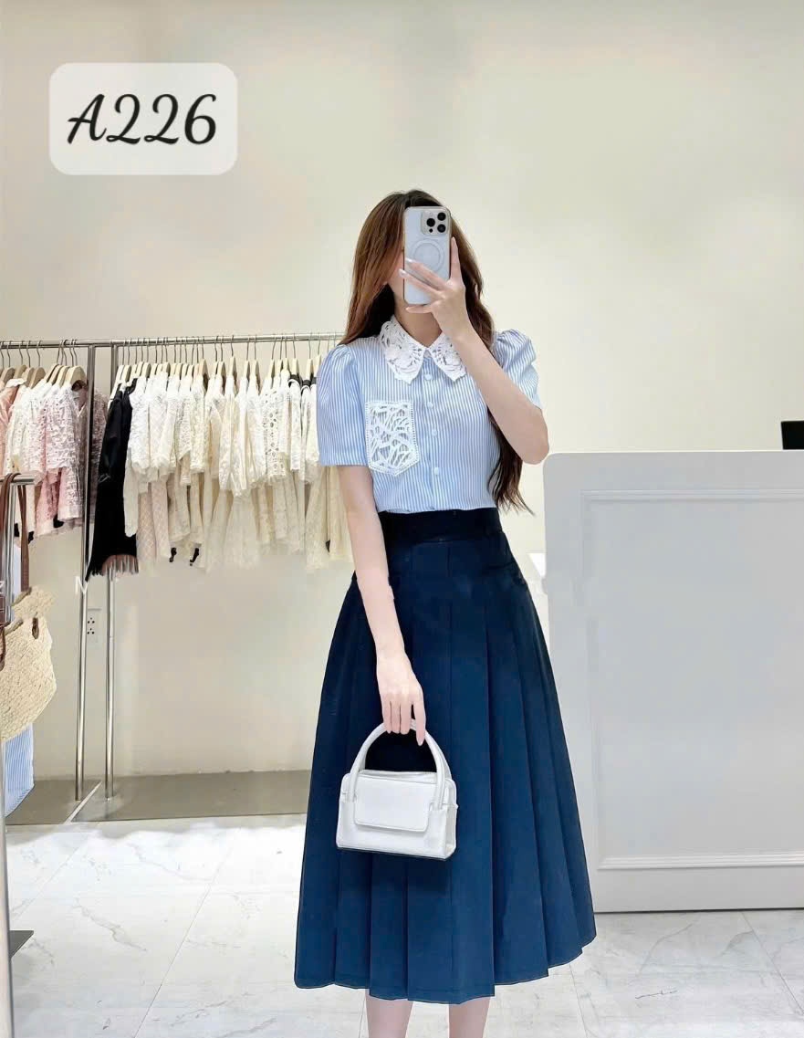 A226 Áo sơ mi phổ cổ túi ren
