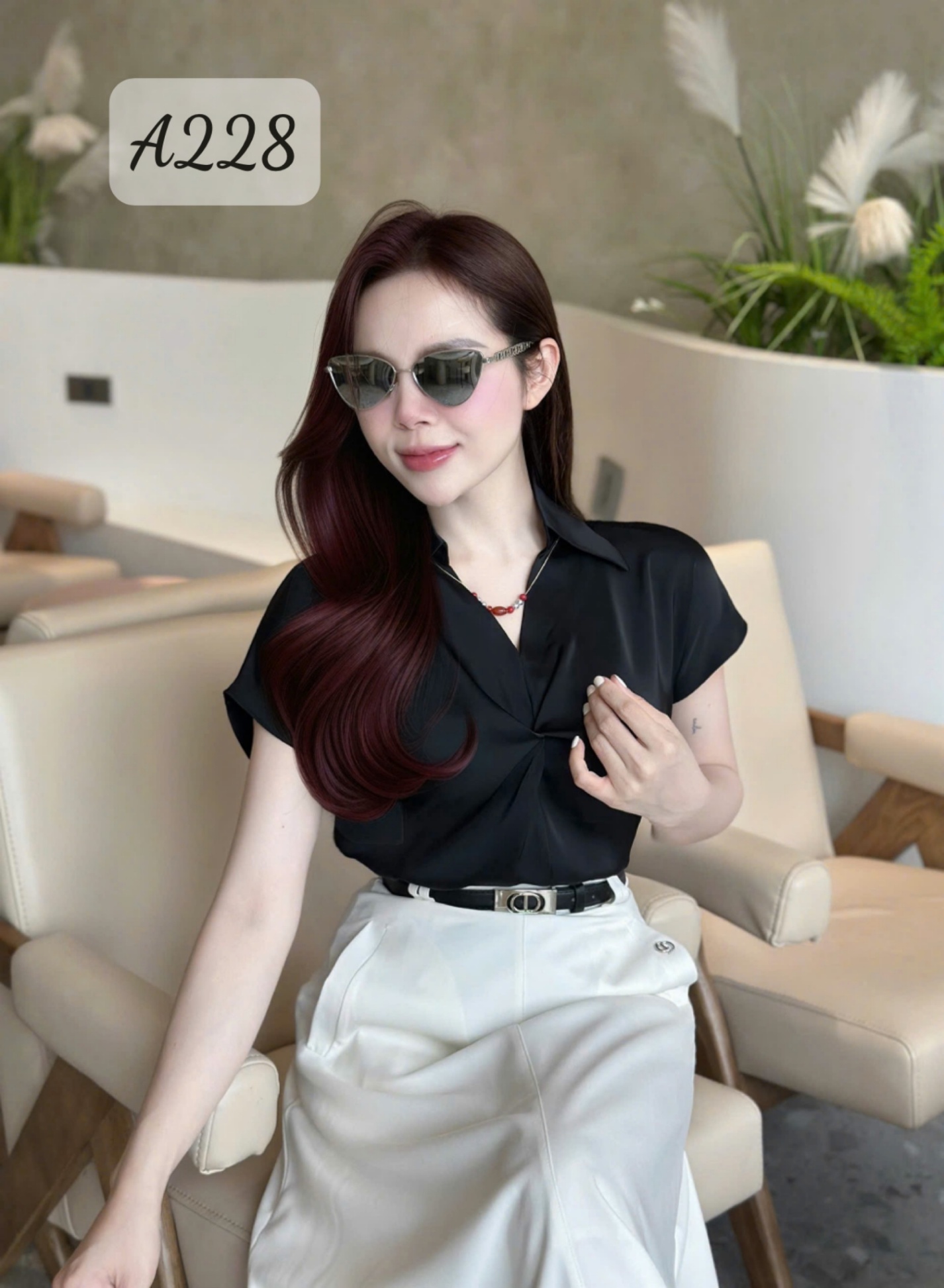 A228 Áo sơ mi lụa QCCC kèm dây đá