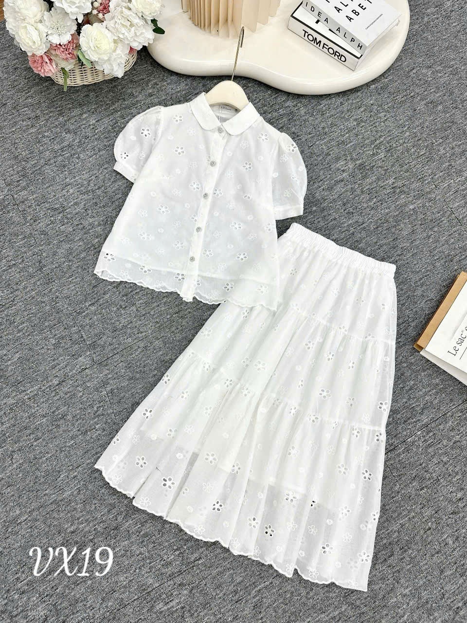 VX19 Set váy ren cúc ngọc