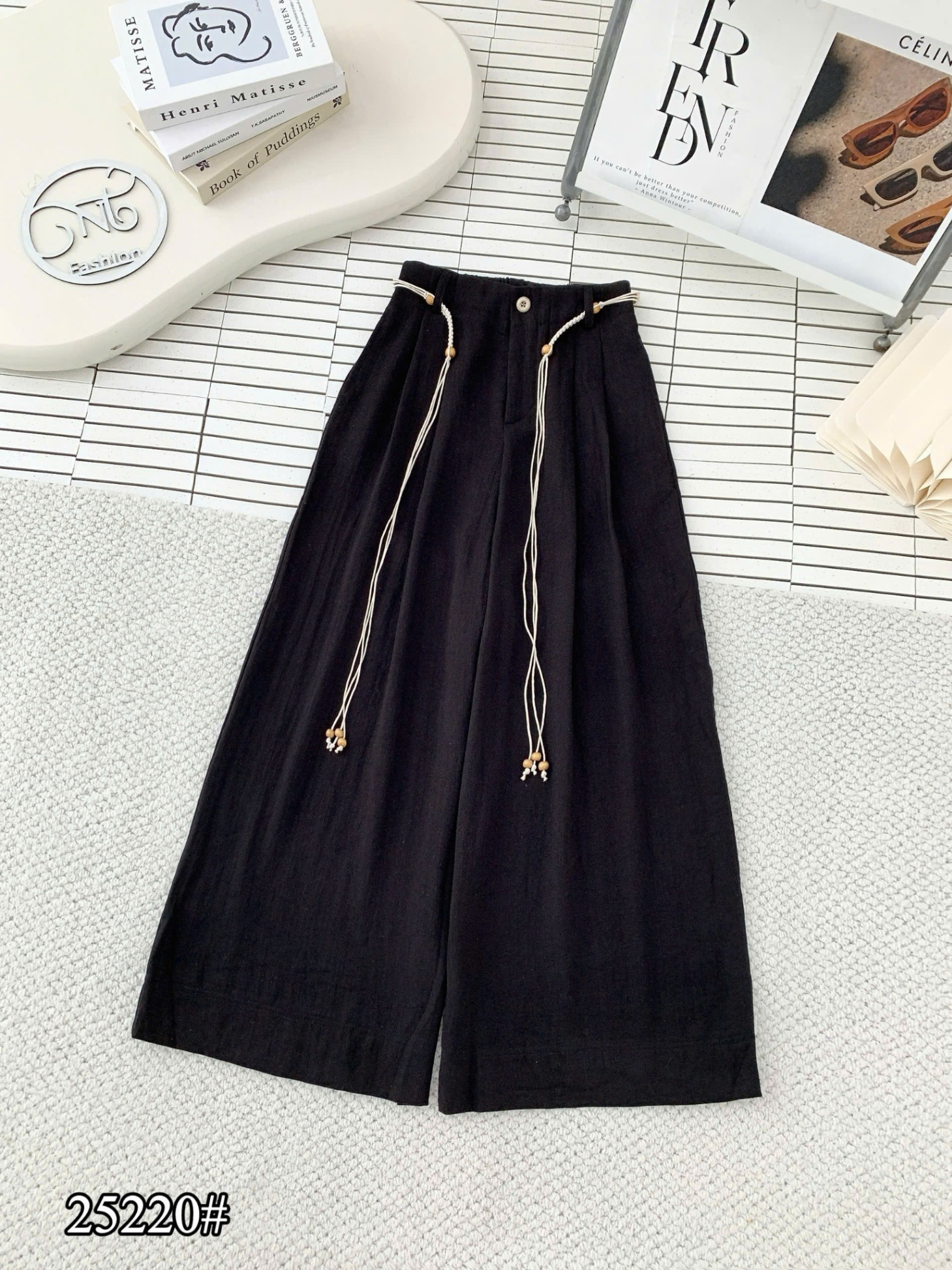 QC25220 Quần xuông kèm dây charm