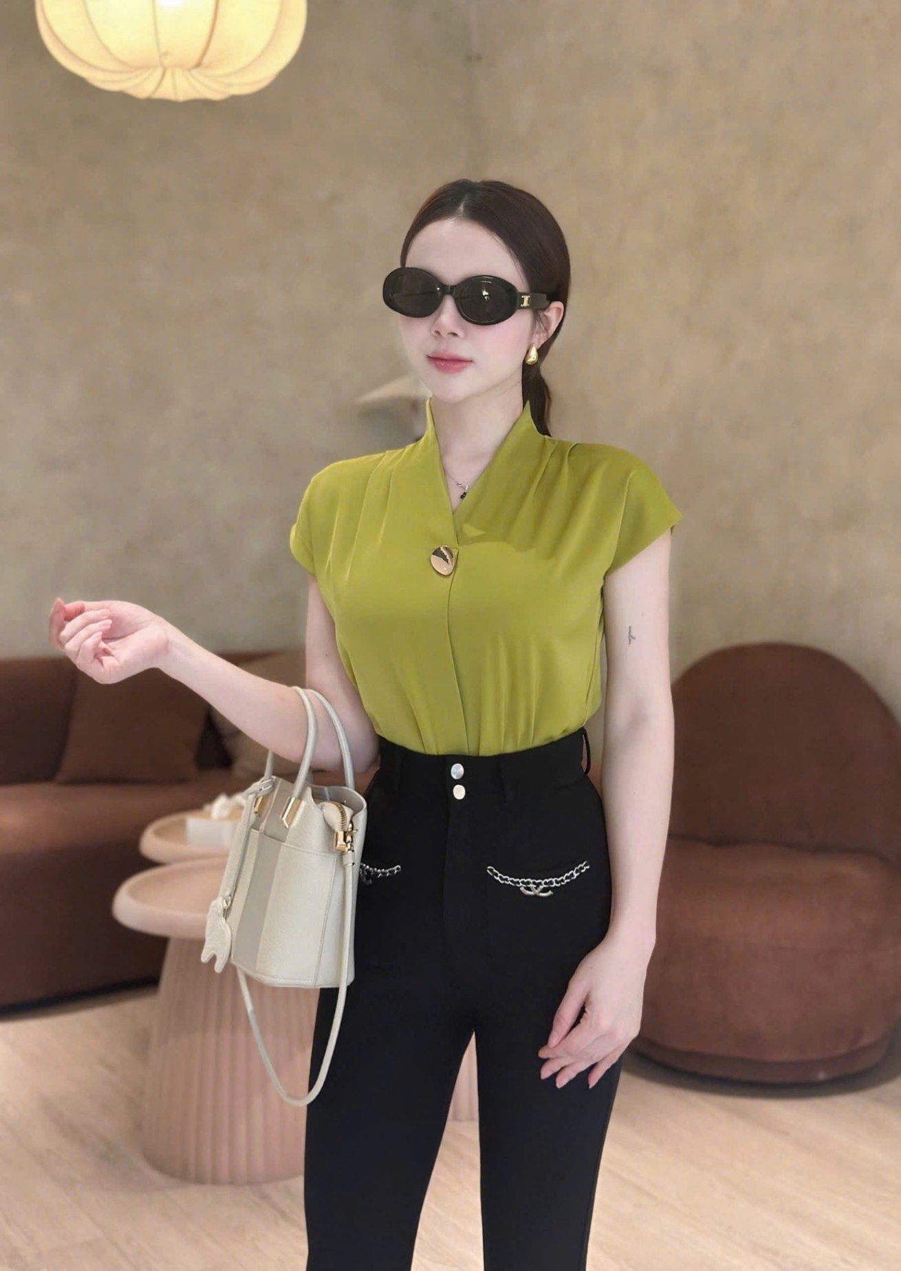 AM93 áo cộc khuy trứng