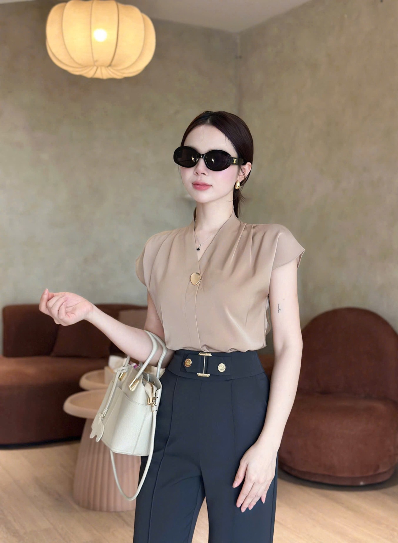 AM93 áo cộc khuy trứng