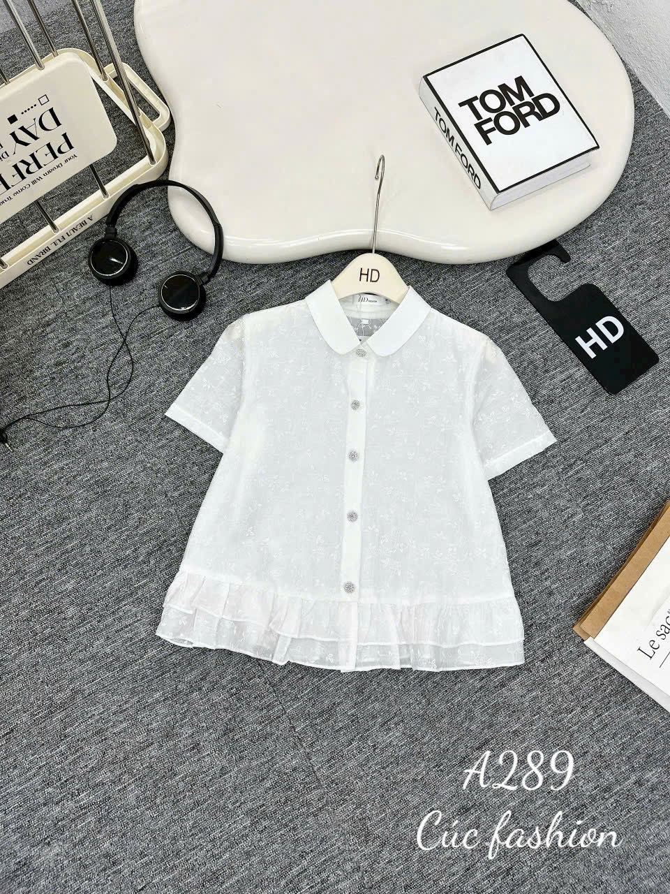 A289 Áo sơ mi chấm bi phối bèo