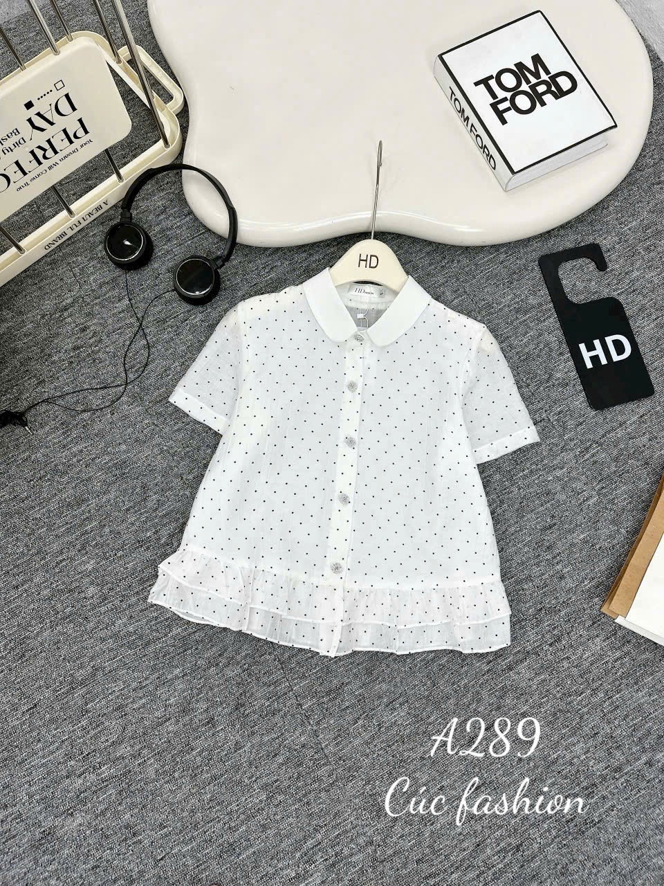 A289 Áo sơ mi chấm bi phối bèo