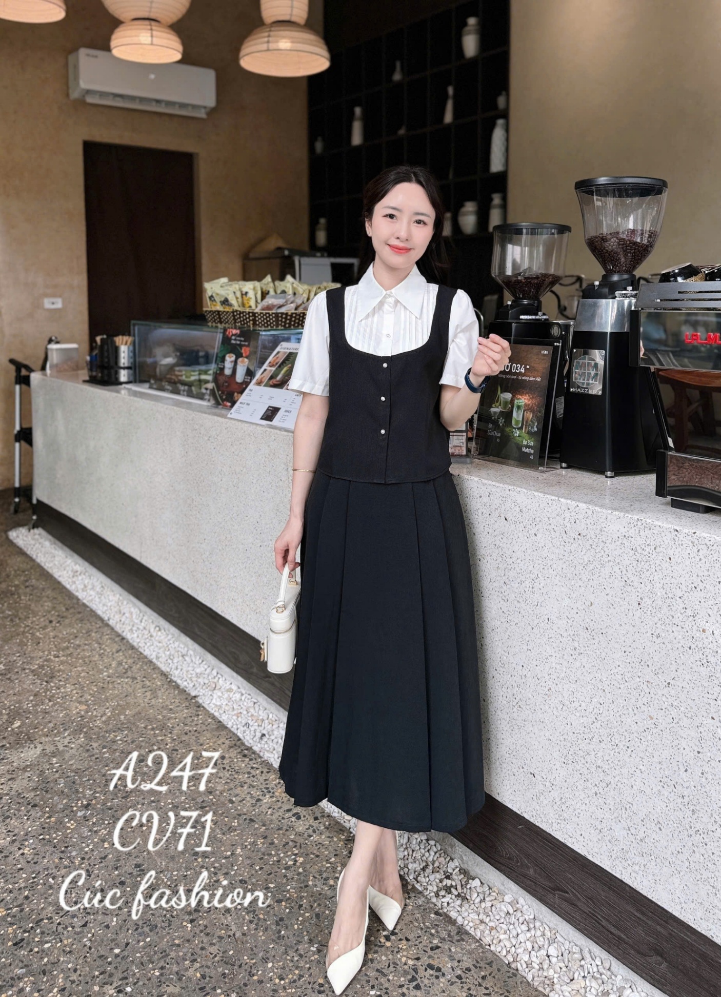 A247 Áo sơ mi cổ xếp ly cúc ngọc